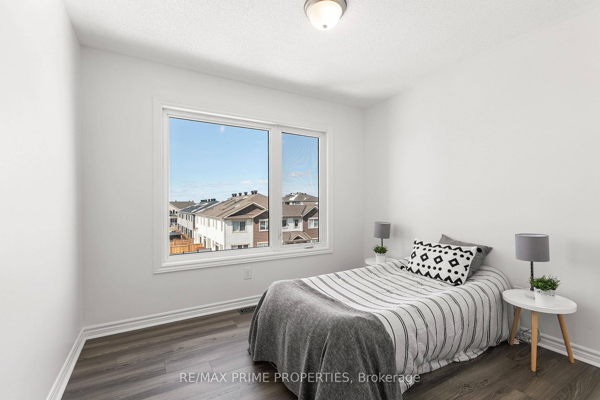 Photo 25 of 606 Bellatrix Walk, Ottawa, Barrhaven - Half Moon Bay — HOMEH