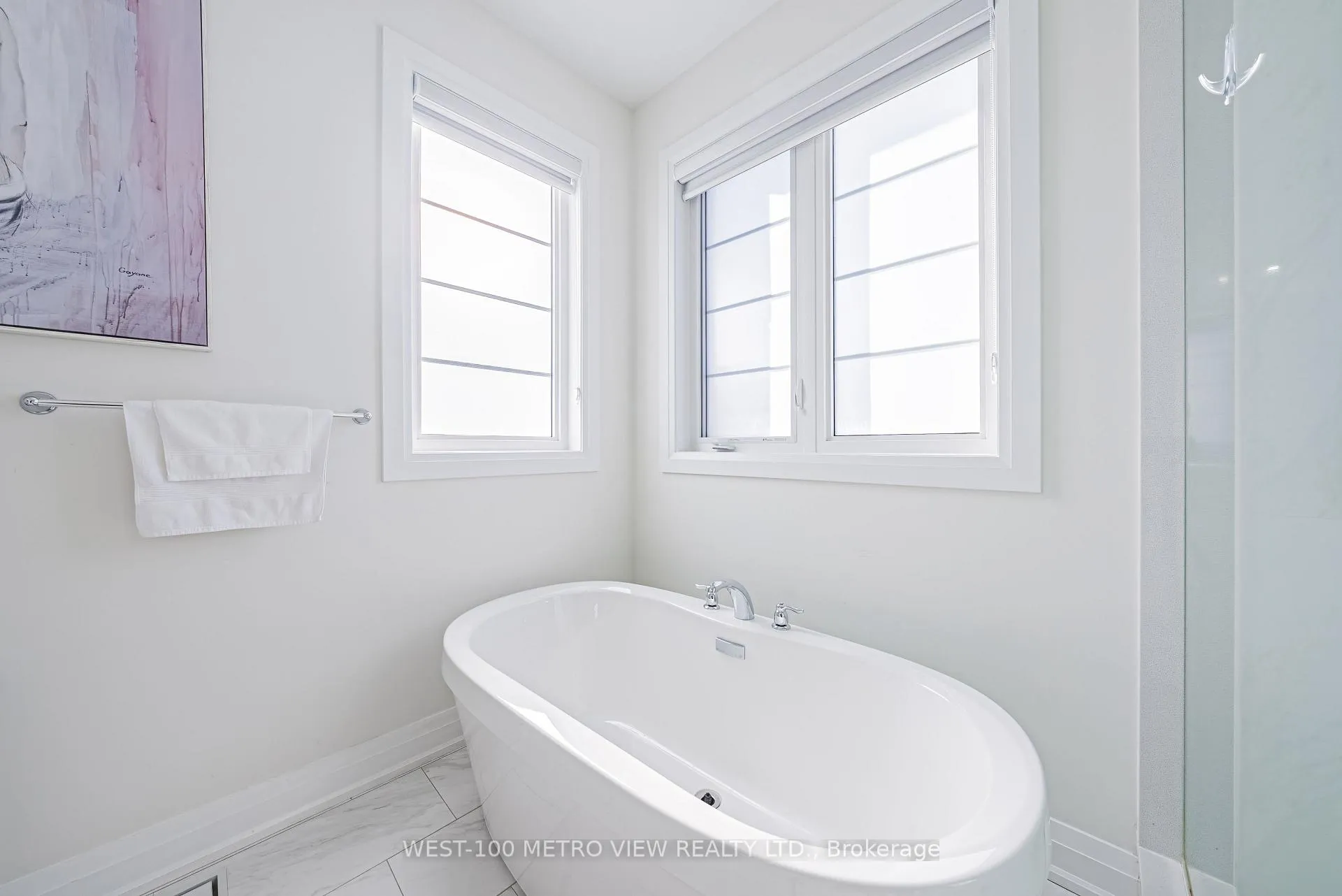 Photo 15 of 68 Lacrosse Trail, Vaughan, Kleinburg — HOMEH