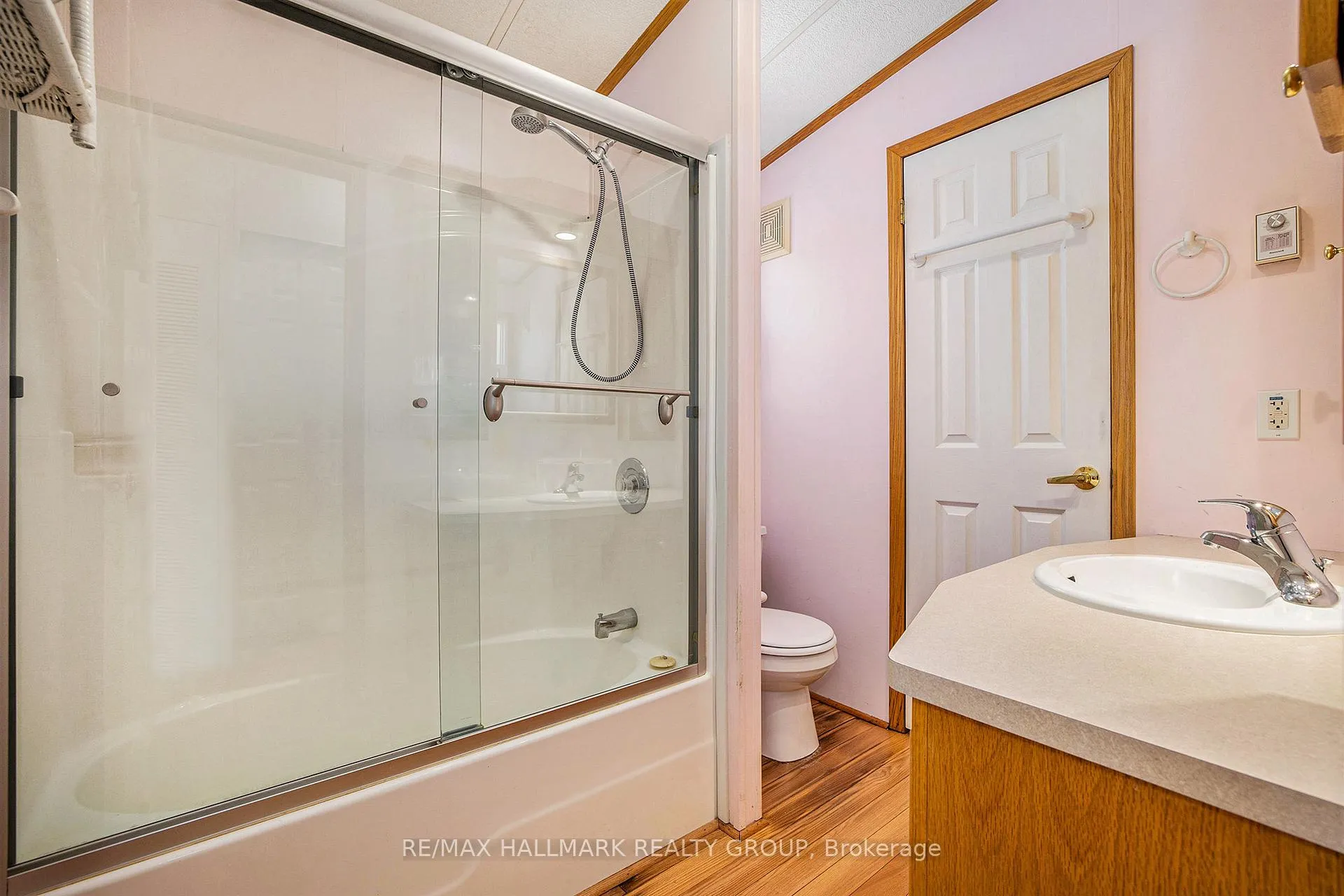 Photo 16 of 10 Yvette Private, Ottawa, Remainder of Stittsville & Area — HOMEH