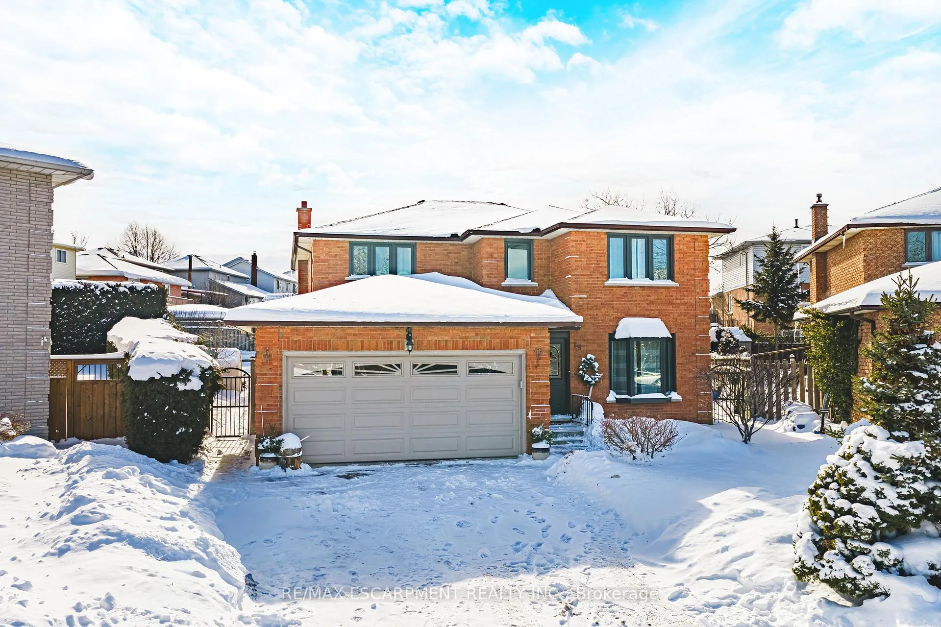 Front of 19 Glenhaven Court