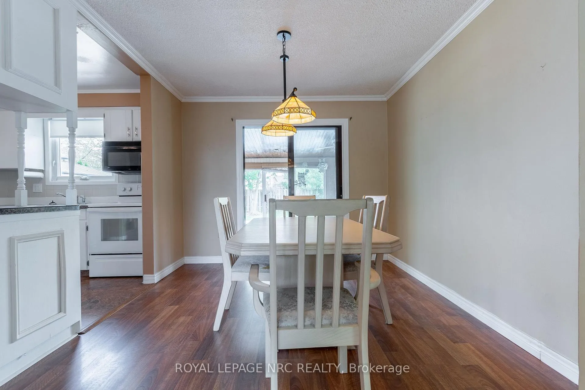 Photo 8 of 7404 Sandy Court, Niagara Falls, Oldfield — HOMEH