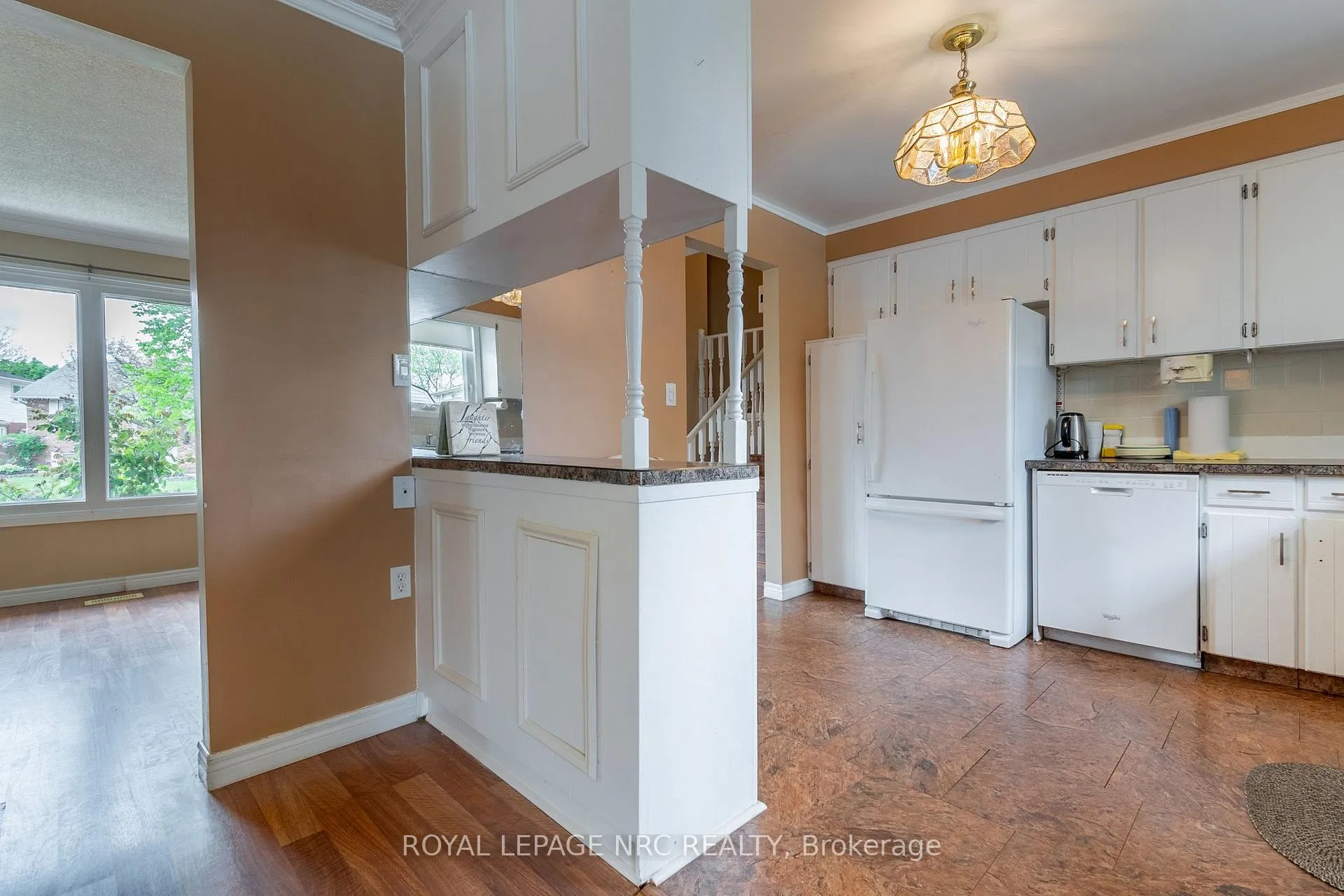 Photo 11 of 7404 Sandy Court, Niagara Falls, Oldfield — HOMEH