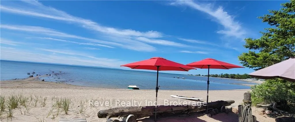Photo 2 of 1336 Tiny Beaches Road N, Tiny, Rural Tiny — HOMEH