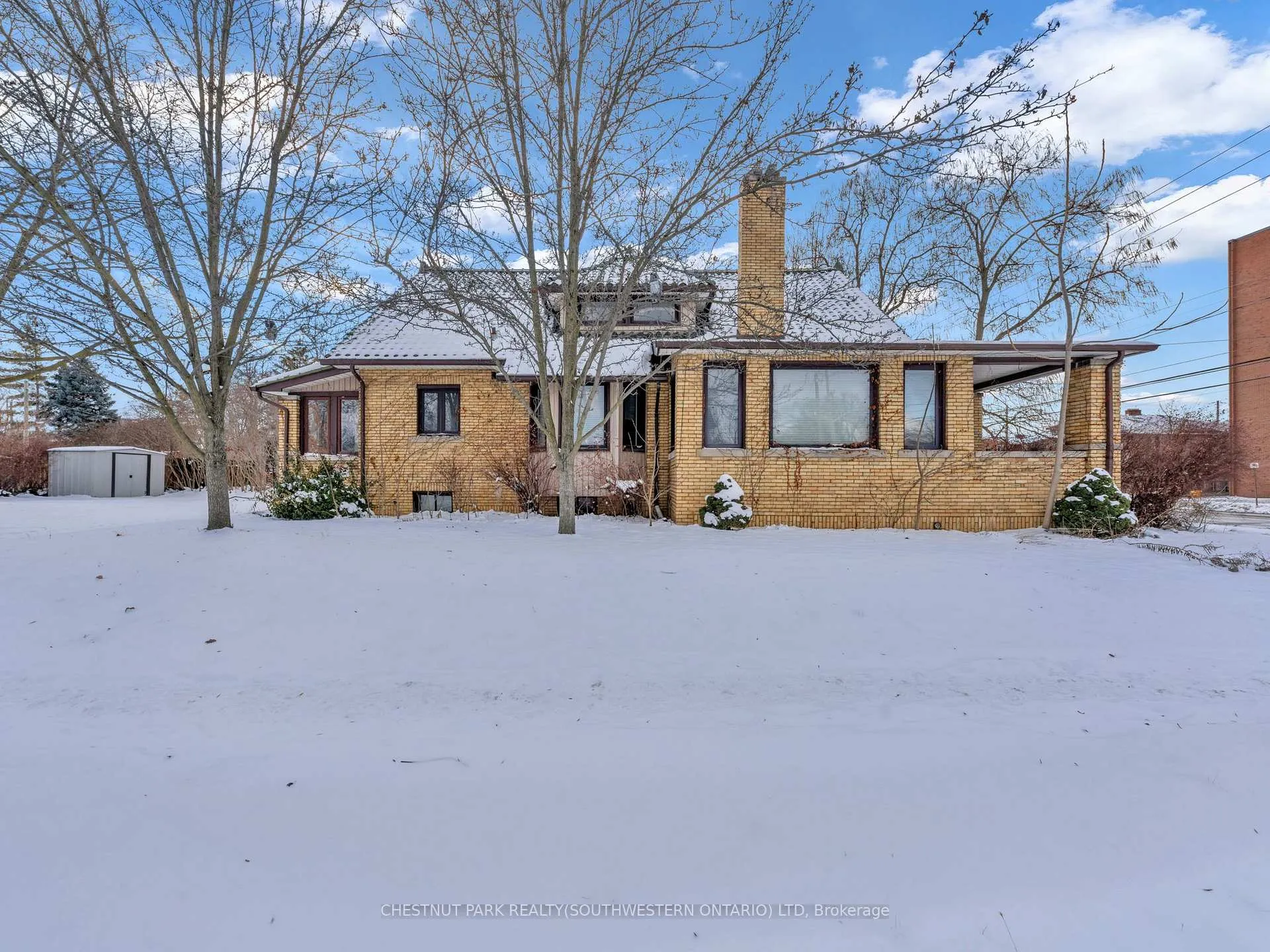 Photo 4 of 2311 University Avenue W, Windsor — HOMEH