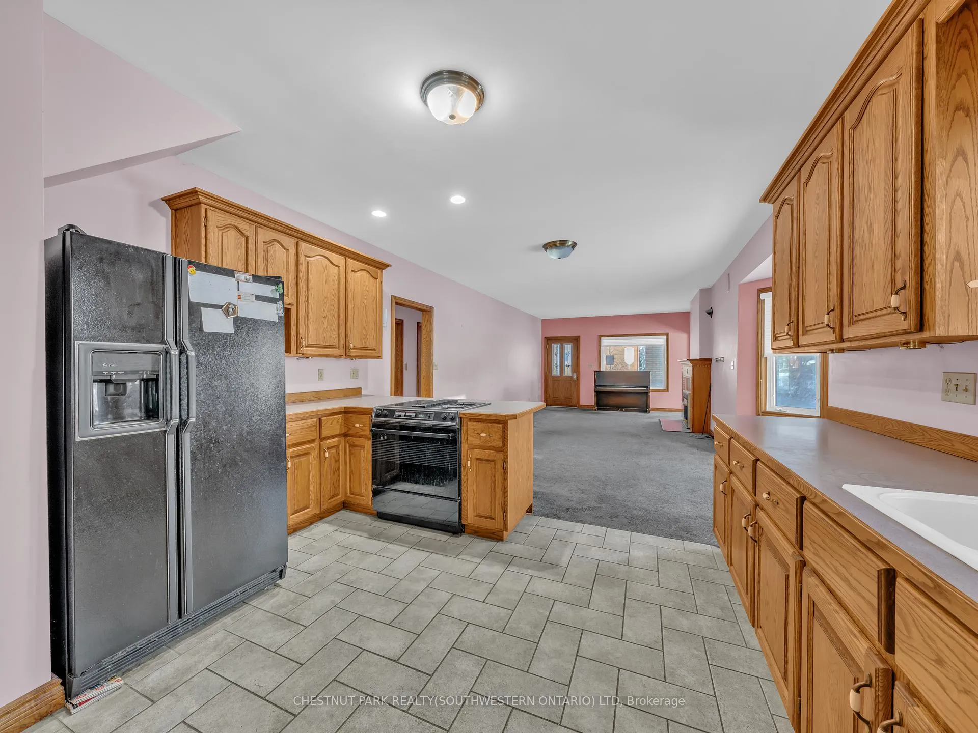 Photo 9 of 2311 University Avenue W, Windsor — HOMEH