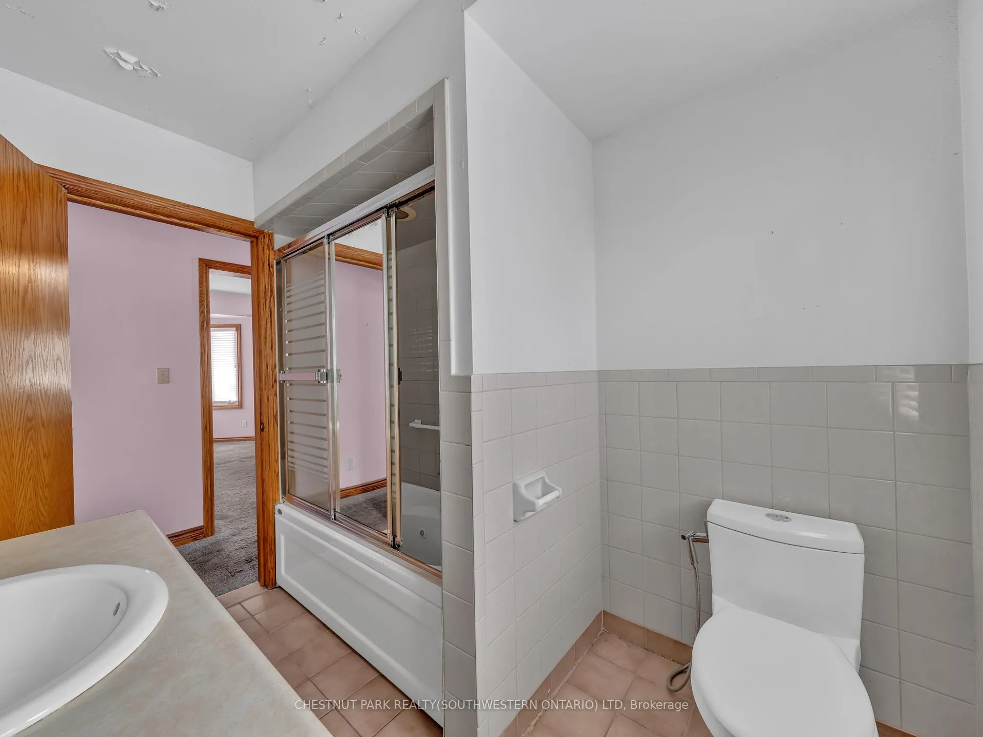 Photo 18 of 2311 University Avenue W, Windsor — HOMEH