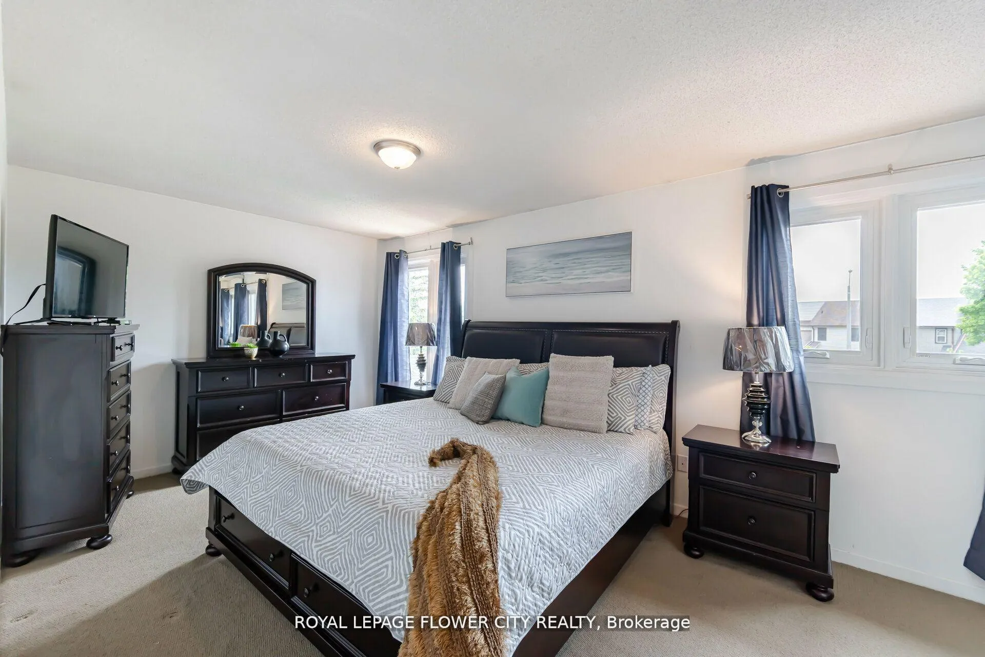 Photo 14 of 128 Fanshawe Drive, Brampton, Heart Lake West — HOMEH