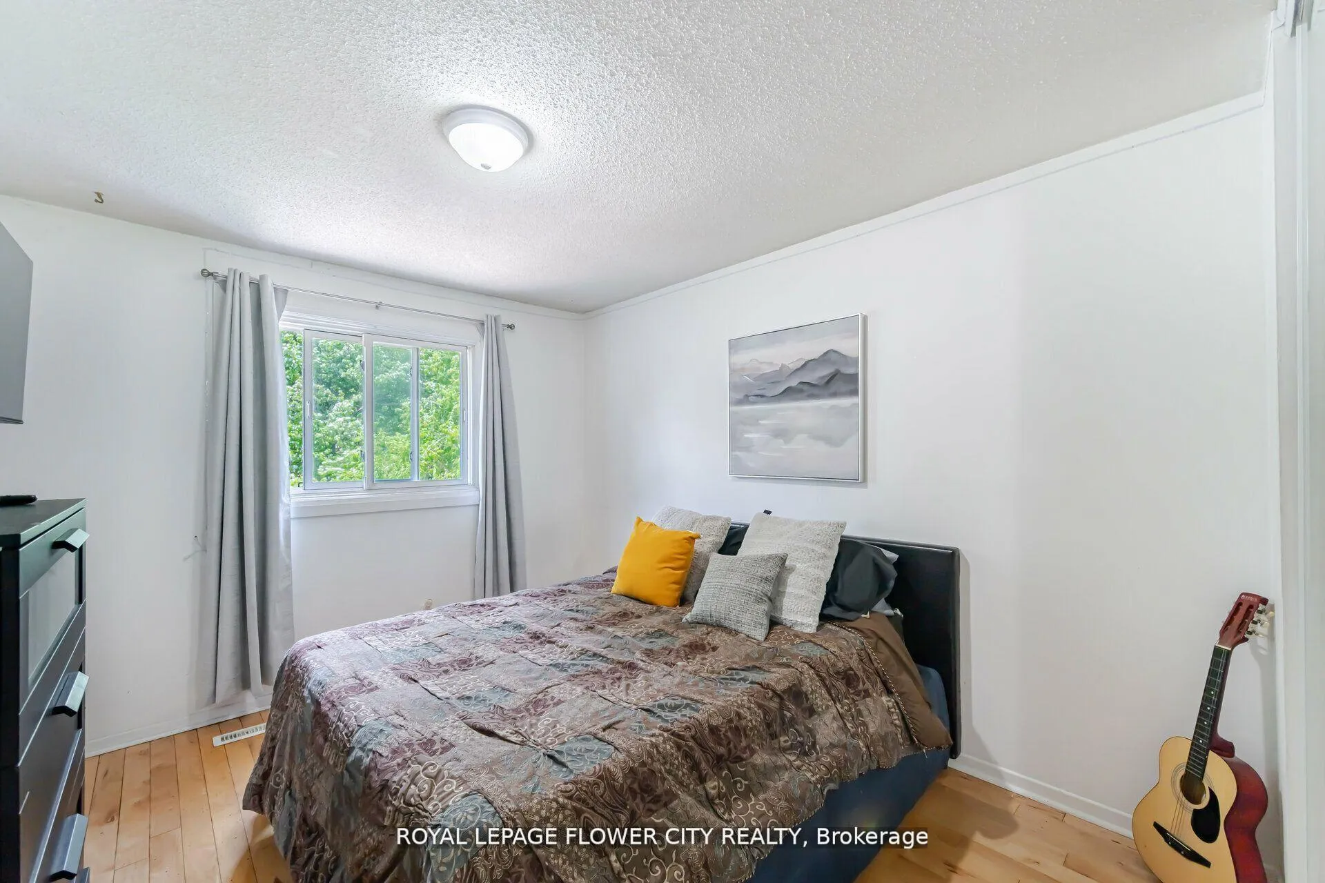 Photo 18 of 128 Fanshawe Drive, Brampton, Heart Lake West — HOMEH