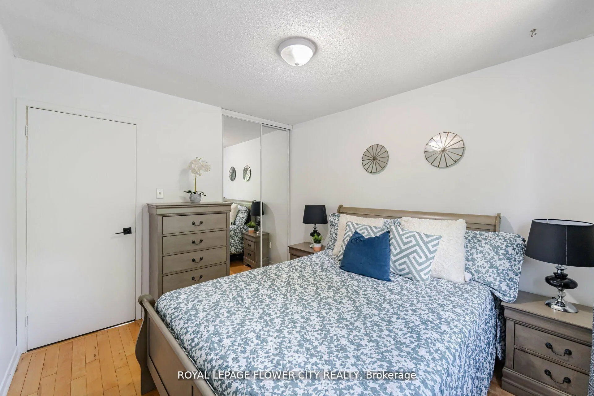 Photo 19 of 128 Fanshawe Drive, Brampton, Heart Lake West — HOMEH