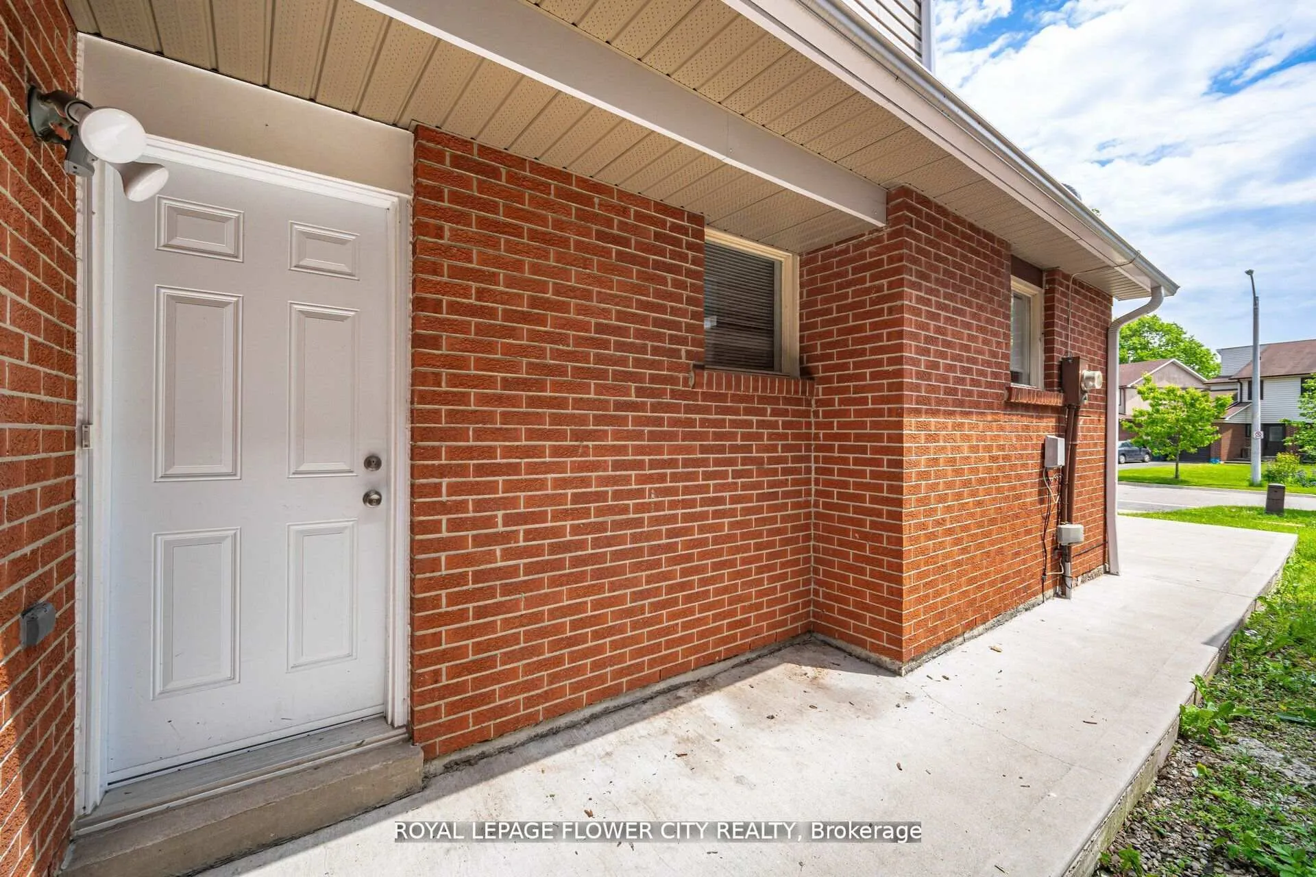 Photo 28 of 128 Fanshawe Drive, Brampton, Heart Lake West — HOMEH