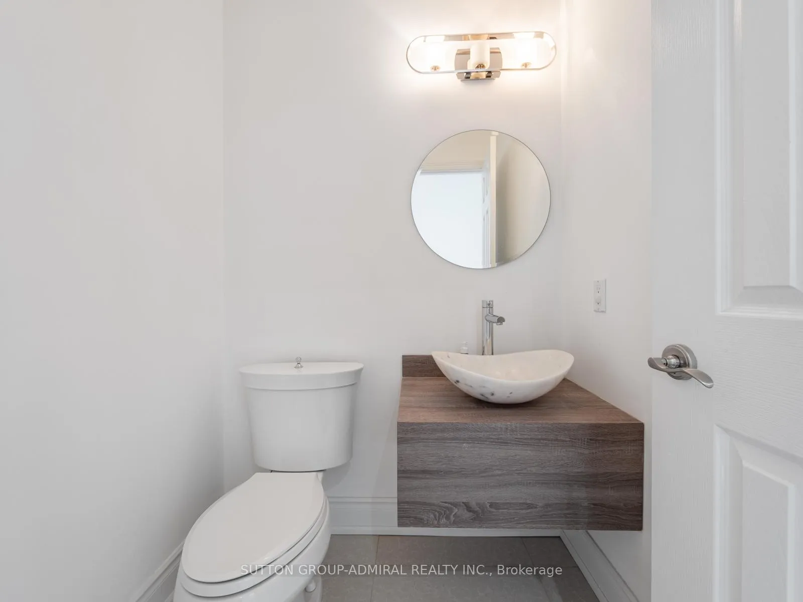 Photo 11 of 172 Kingsview Drive, Vaughan, Vellore Village — HOMEH