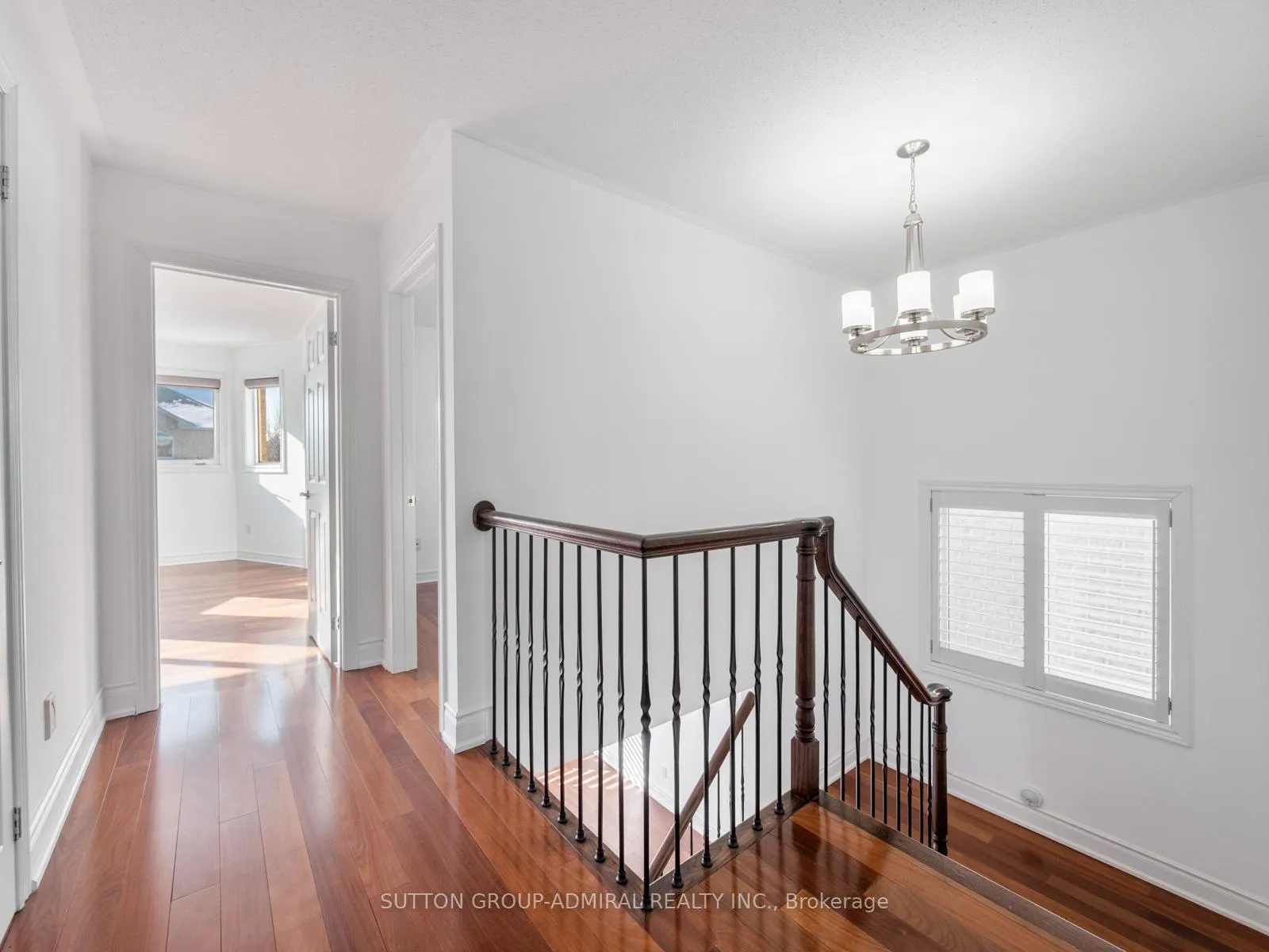 Photo 14 of 172 Kingsview Drive, Vaughan, Vellore Village — HOMEH