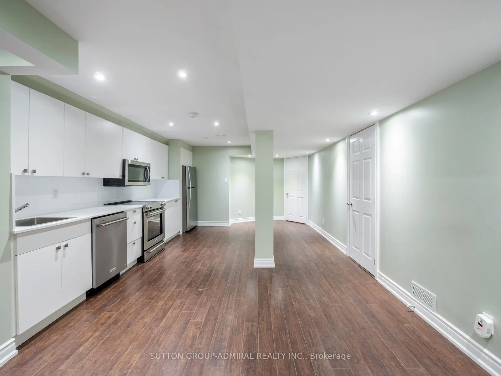 Photo 25 of 172 Kingsview Drive, Vaughan, Vellore Village — HOMEH