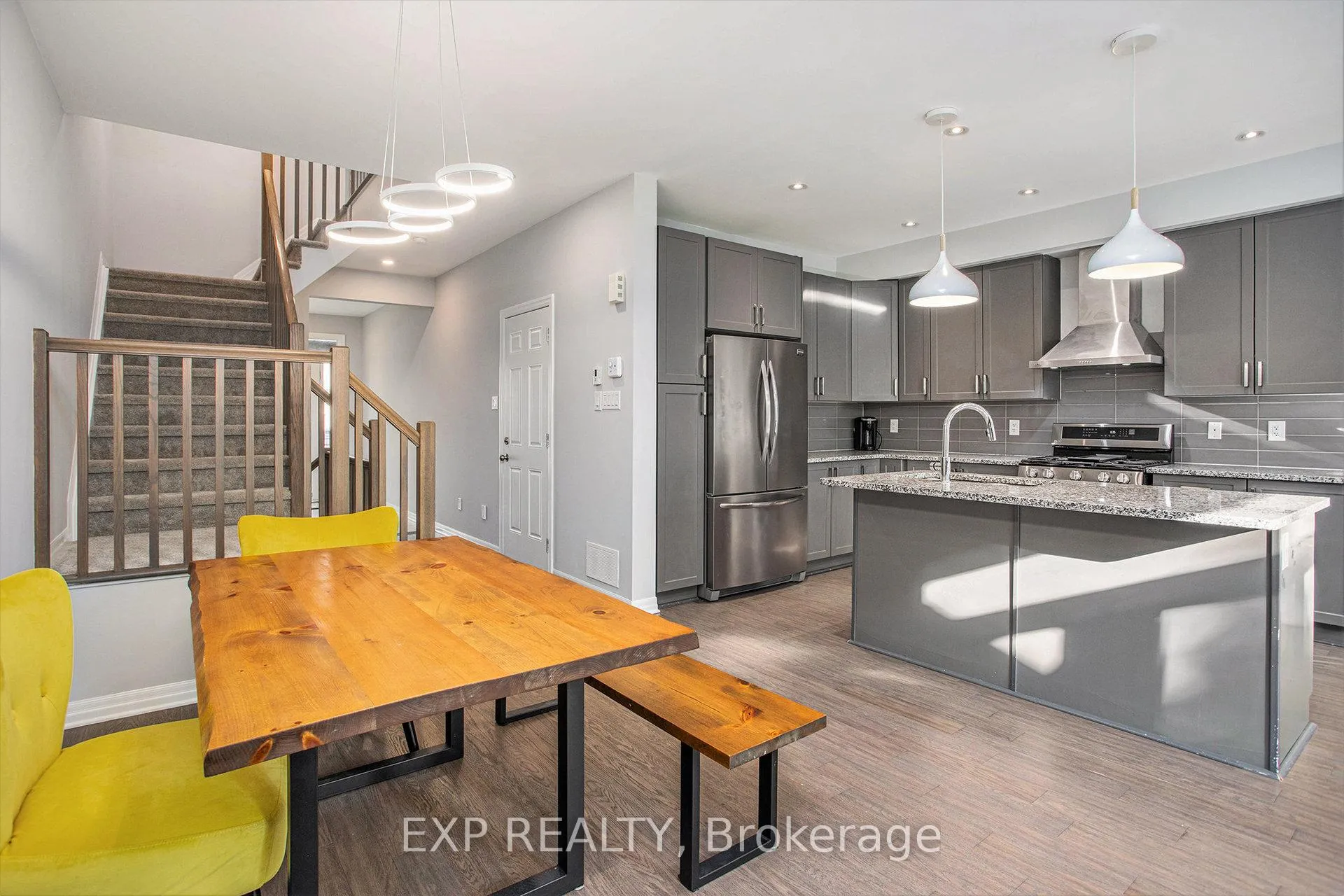 Photo 6 of 207 Vision Street, Ottawa, Riverside South/Gloucester Glen — HOMEH