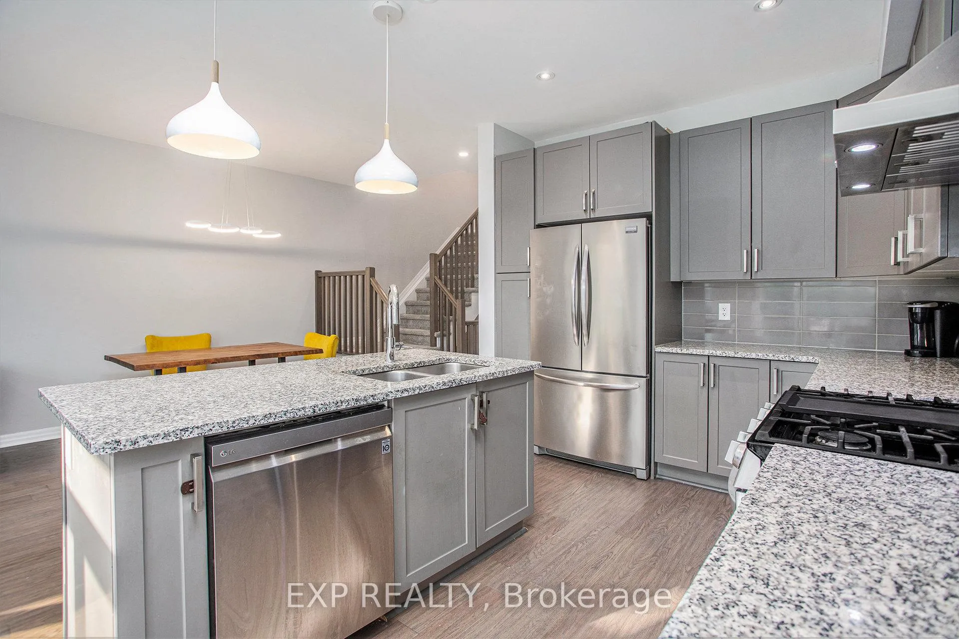 Photo 8 of 207 Vision Street, Ottawa, Riverside South/Gloucester Glen — HOMEH