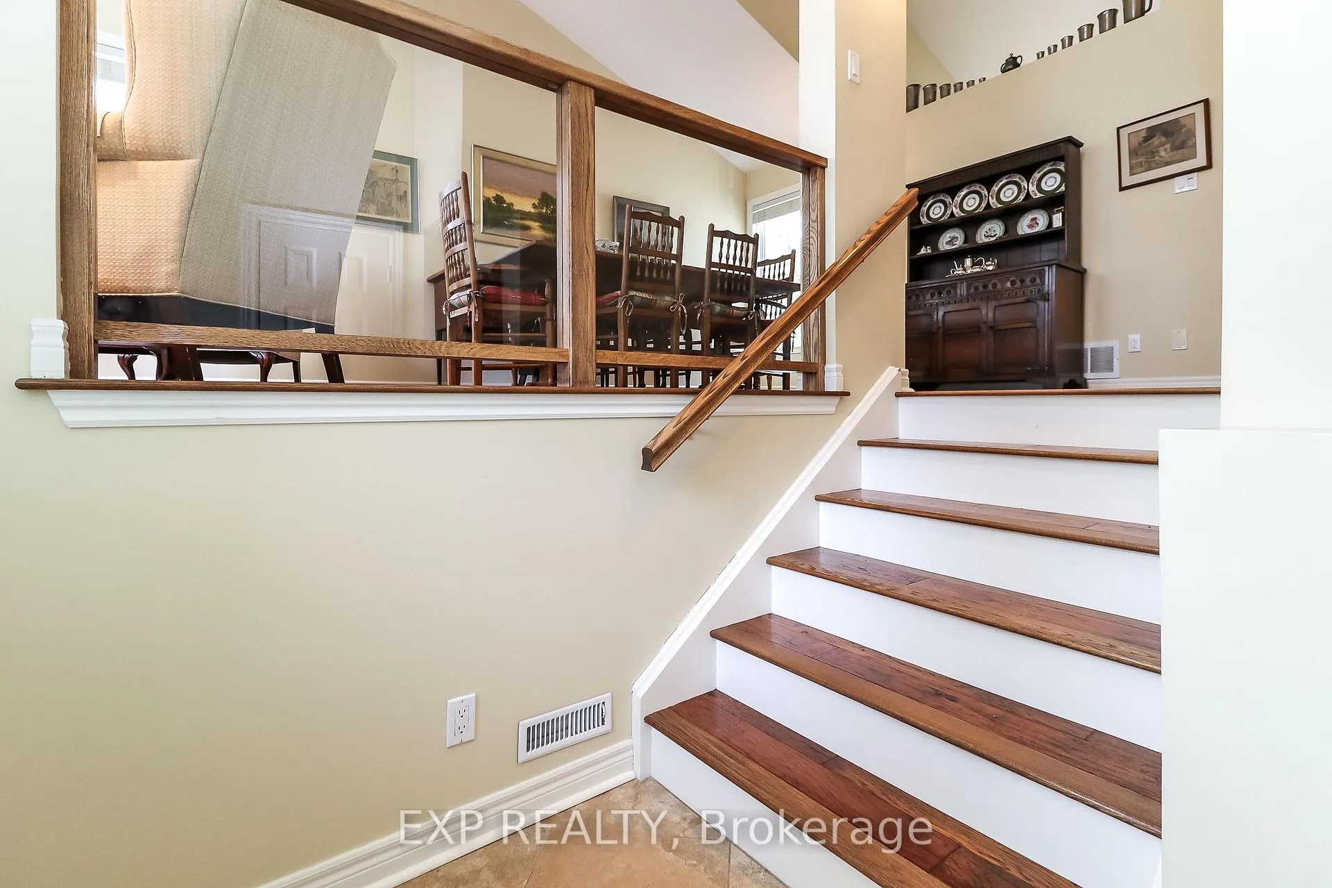 Photo 7 of 56 Trott Boulevard, Collingwood — HOMEH