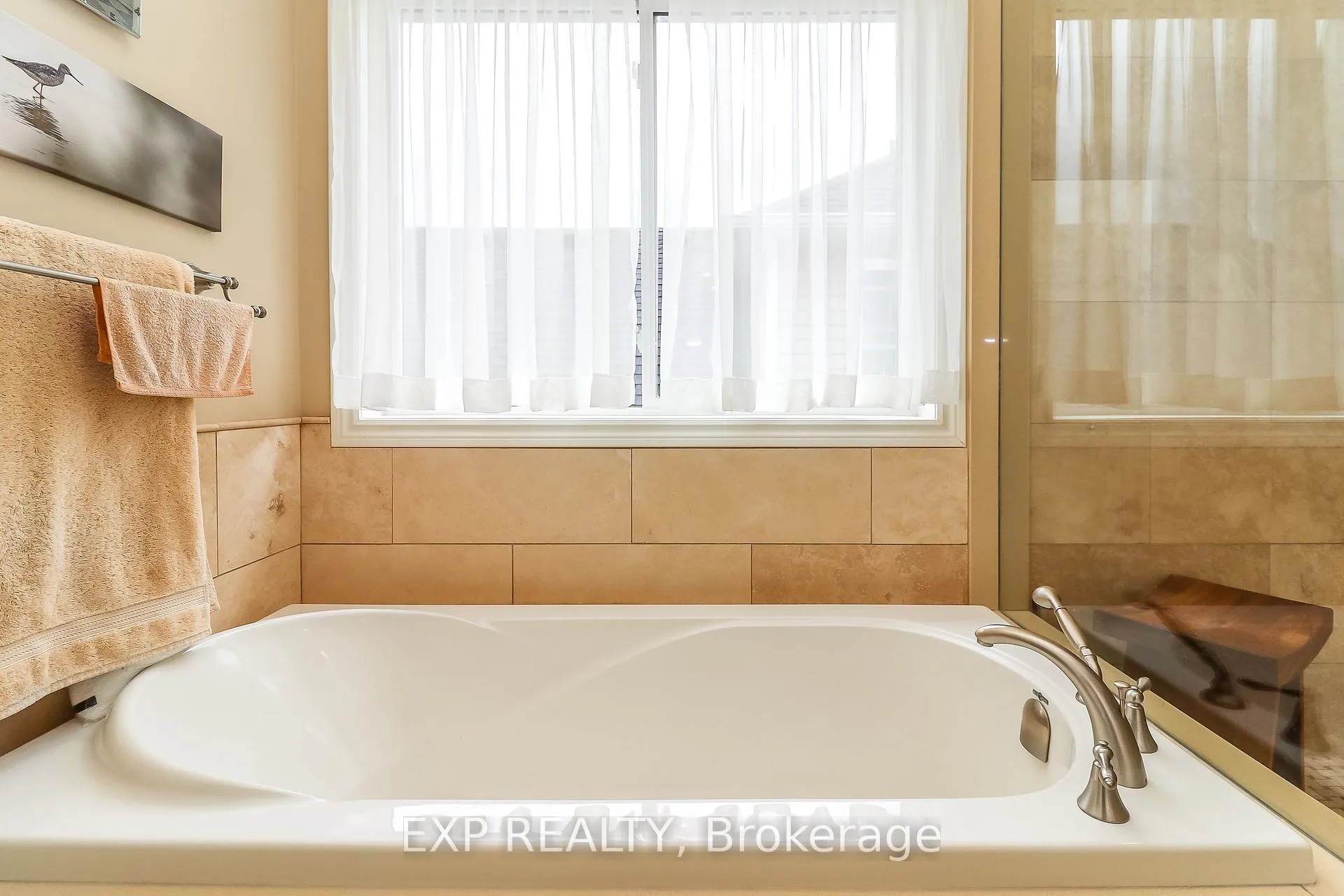 Photo 19 of 56 Trott Boulevard, Collingwood — HOMEH