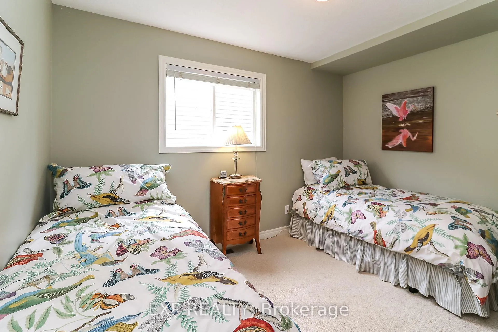 Photo 25 of 56 Trott Boulevard, Collingwood — HOMEH