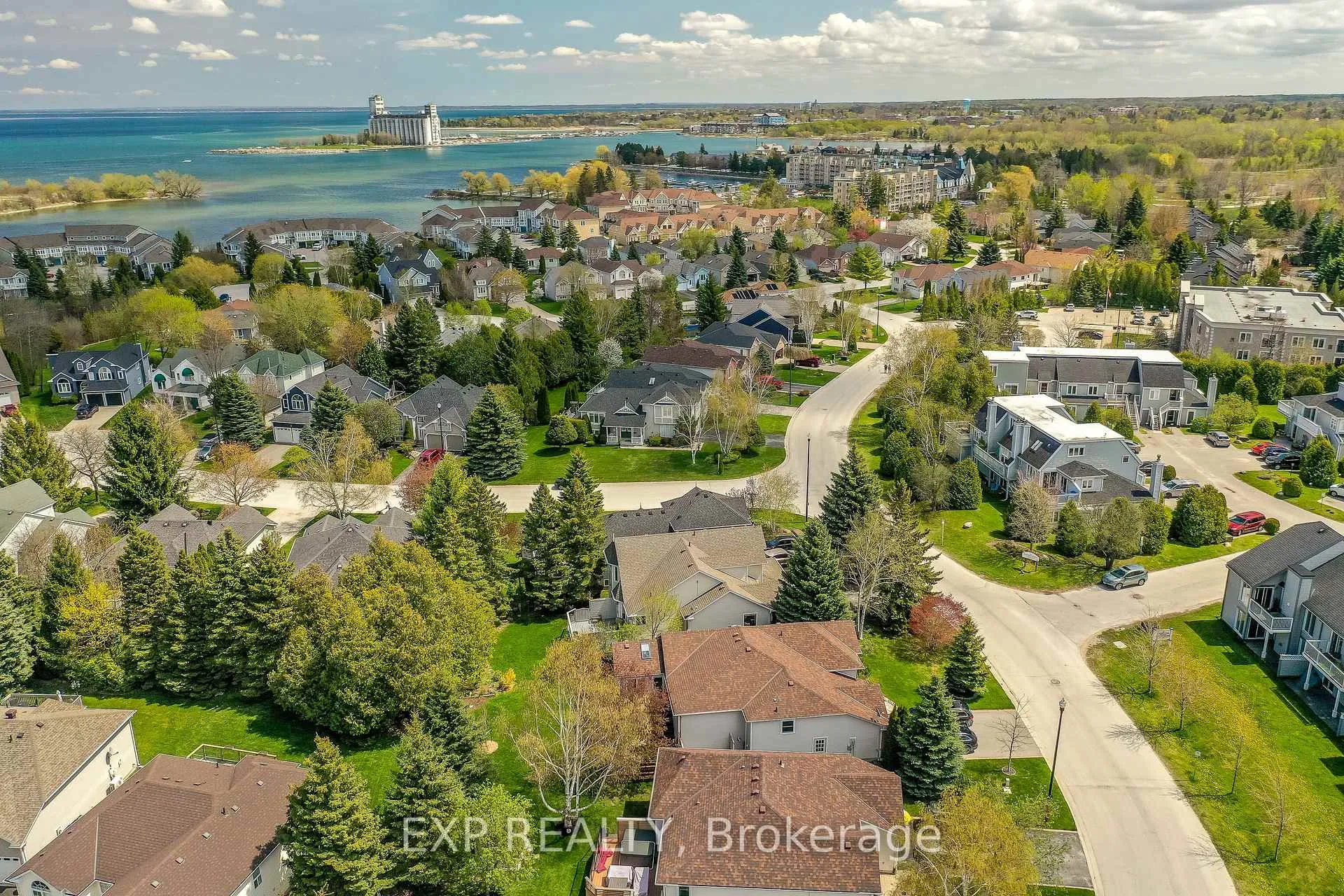 Photo 40 of 56 Trott Boulevard, Collingwood — HOMEH
