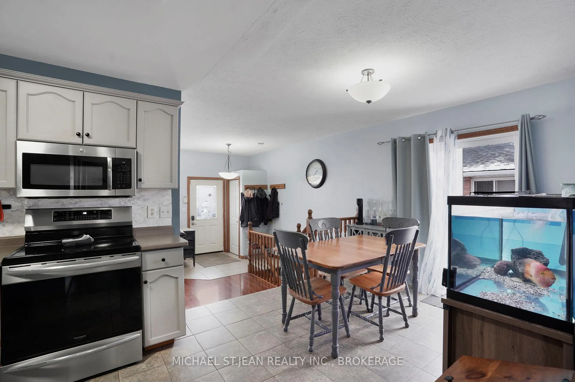 Photo 11 of 176 King Street E, Haldimand — HOMEH