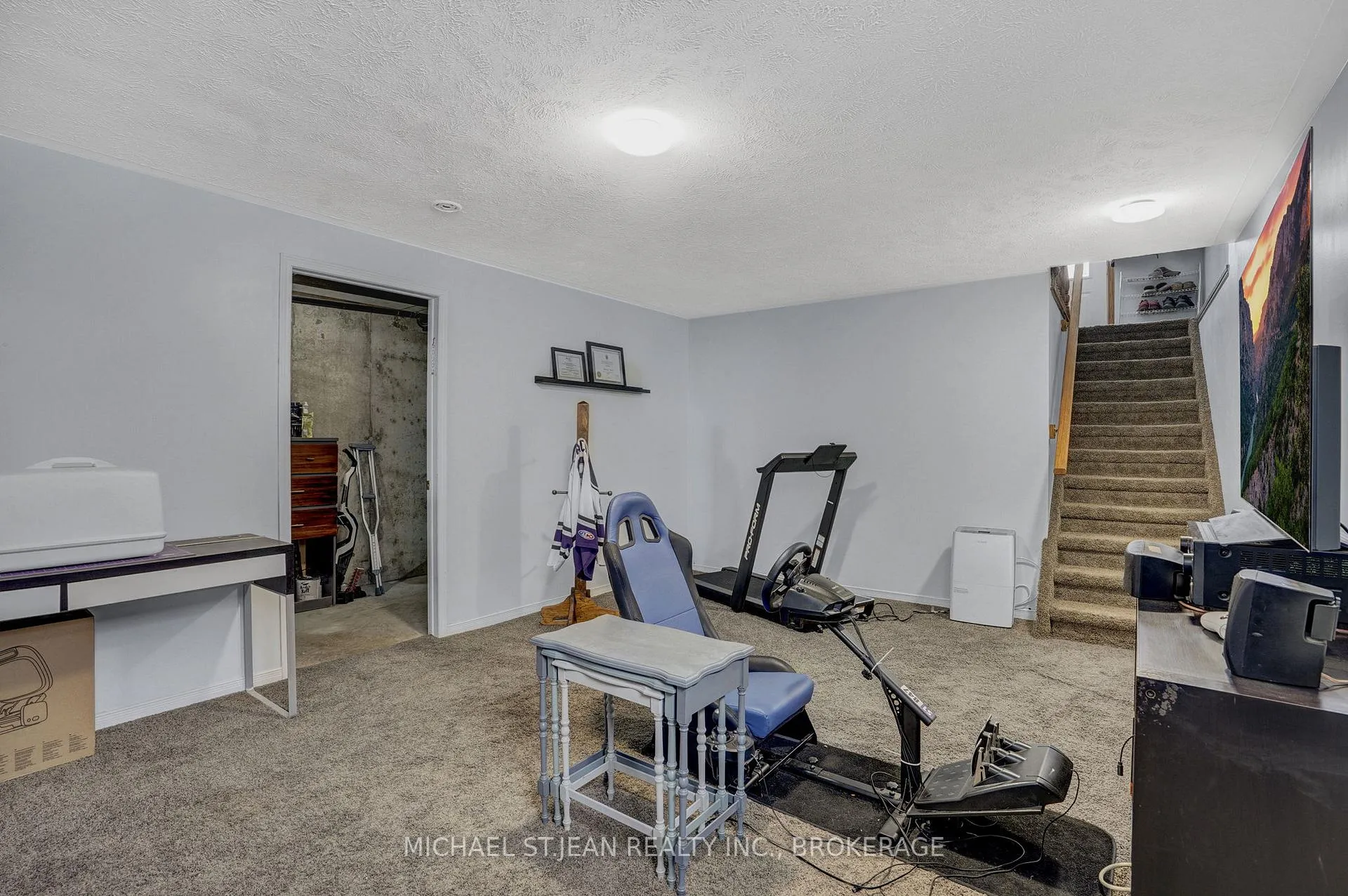 Photo 27 of 176 King Street E, Haldimand — HOMEH