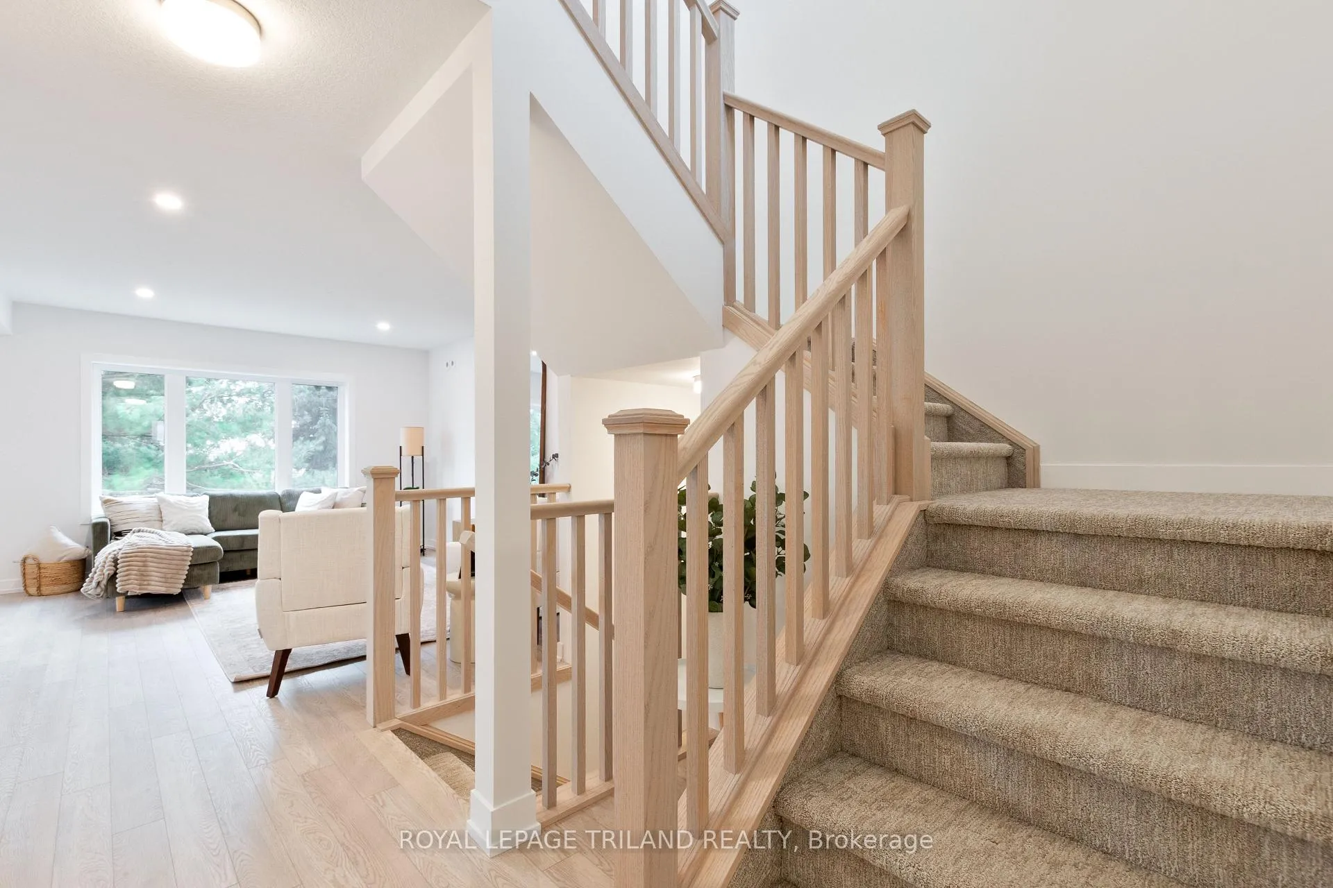 Photo 5 of 143 Styles Drive, St. Thomas — HOMEH
