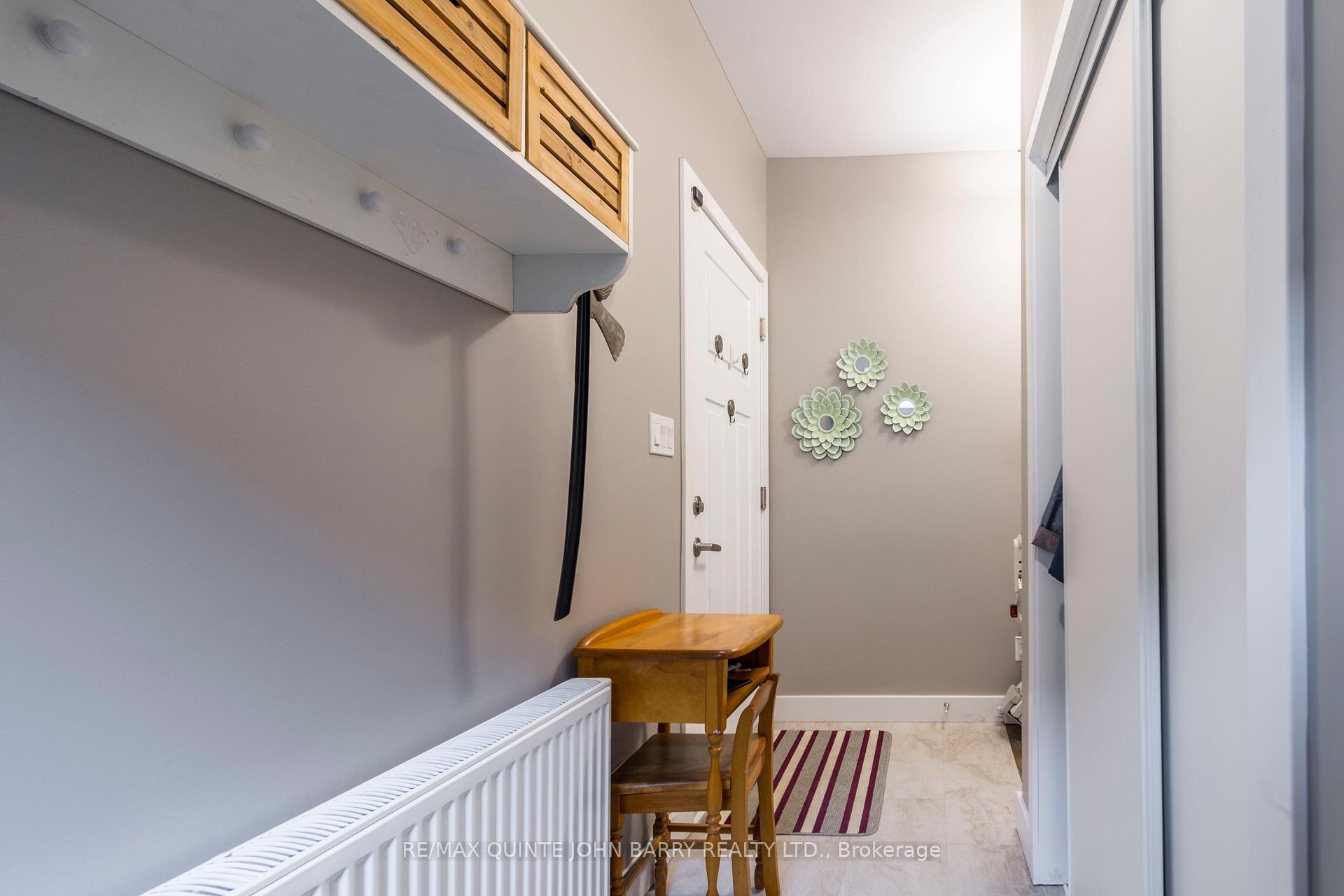 Photo 5 of 103 Dewal Place, Belleville, Belleville Ward — HOMEH