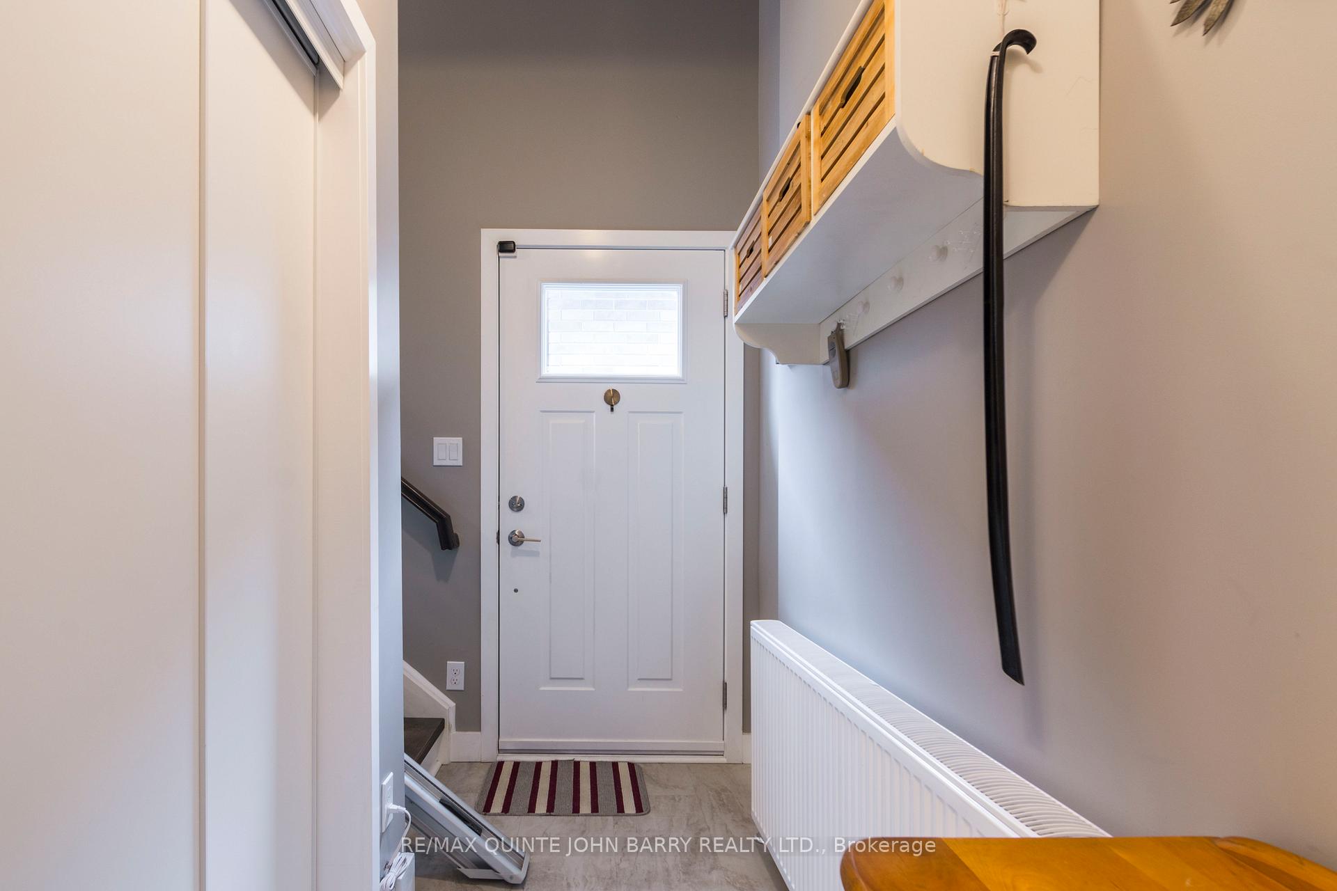 Photo 6 of 103 Dewal Place, Belleville, Belleville Ward — HOMEH