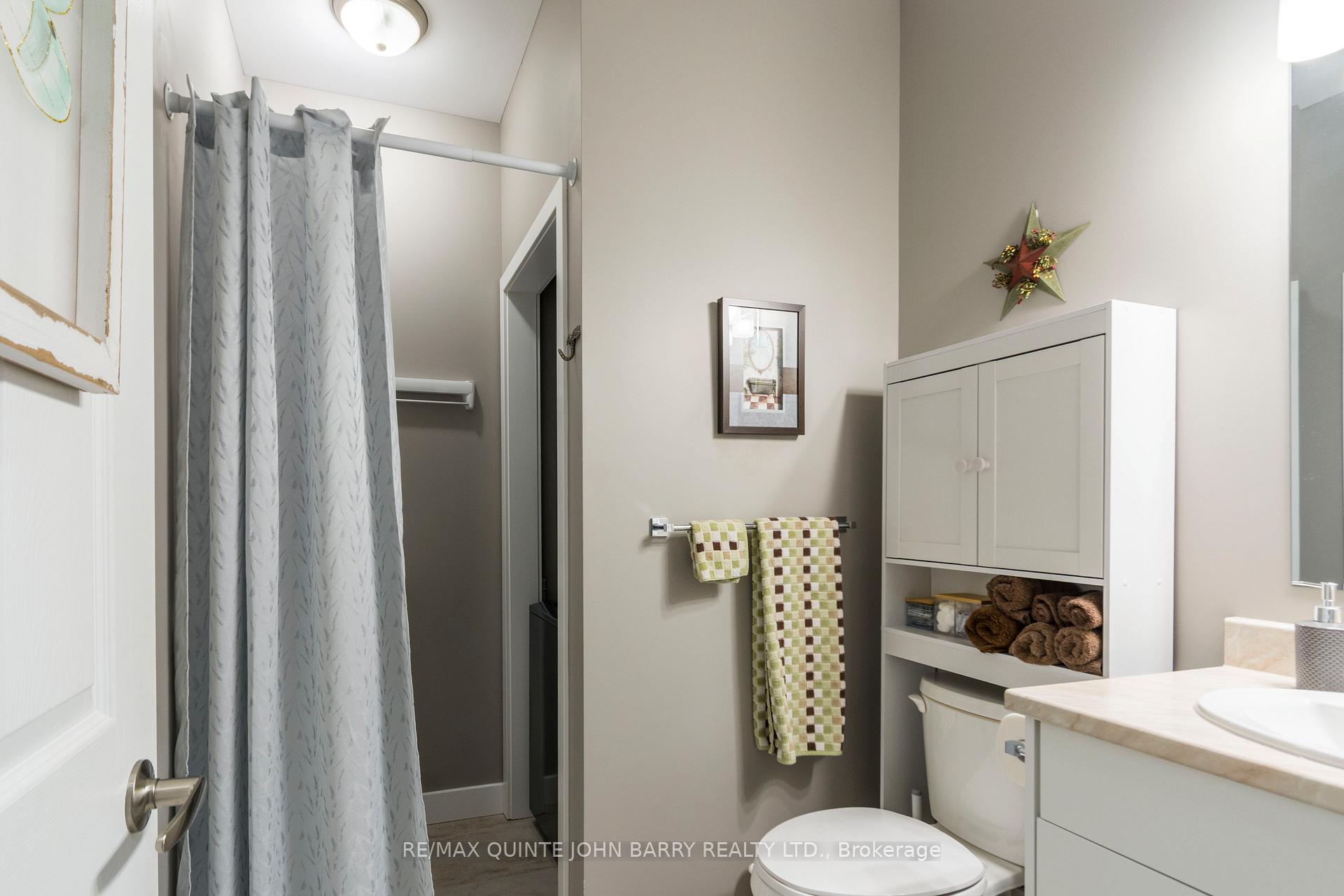 Photo 16 of 103 Dewal Place, Belleville, Belleville Ward — HOMEH
