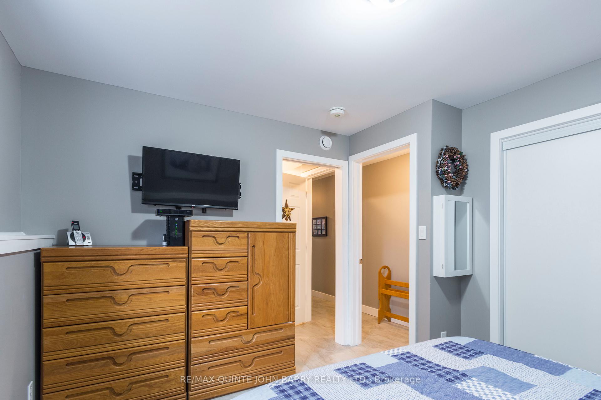 Photo 18 of 103 Dewal Place, Belleville, Belleville Ward — HOMEH