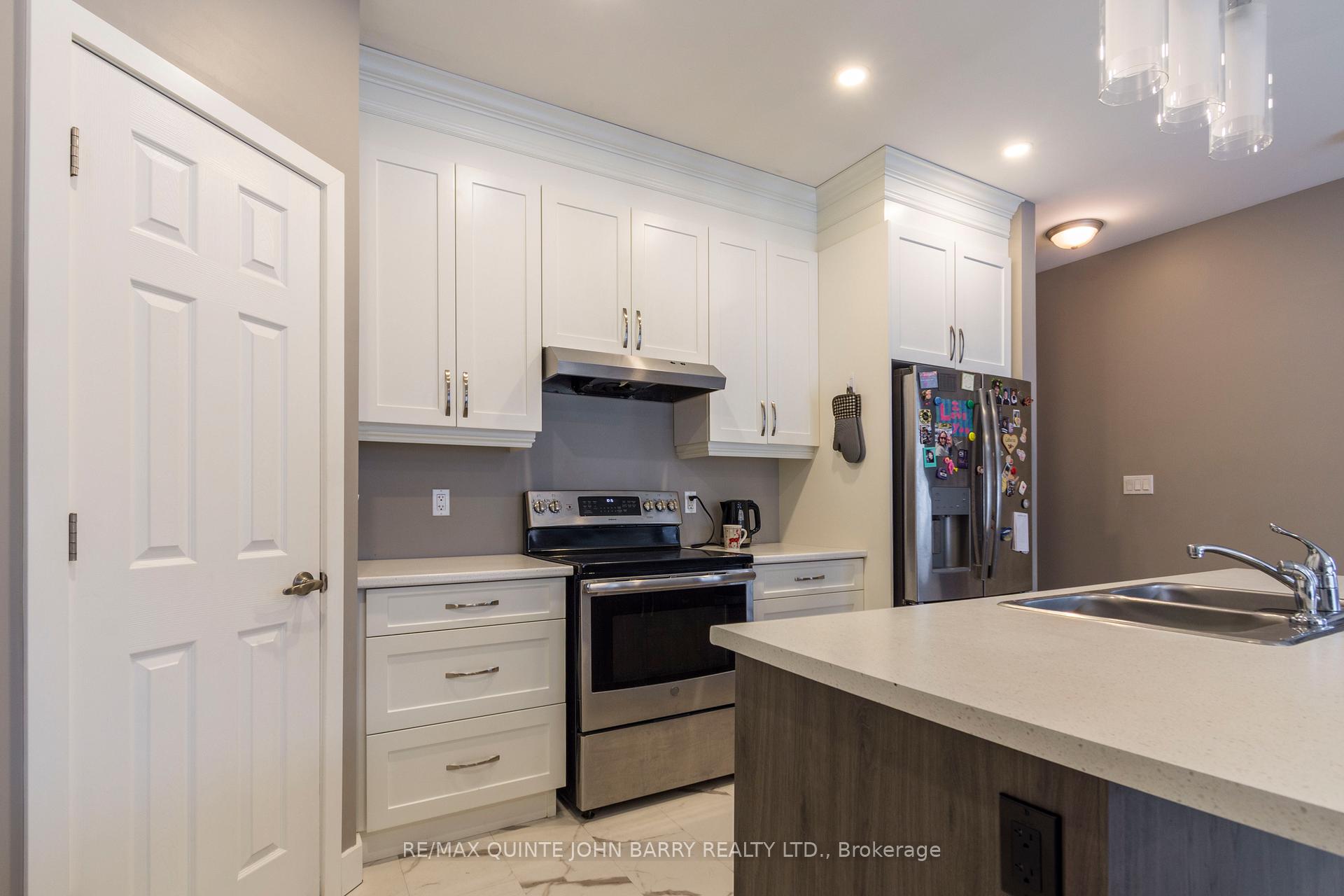 Photo 26 of 103 Dewal Place, Belleville, Belleville Ward — HOMEH