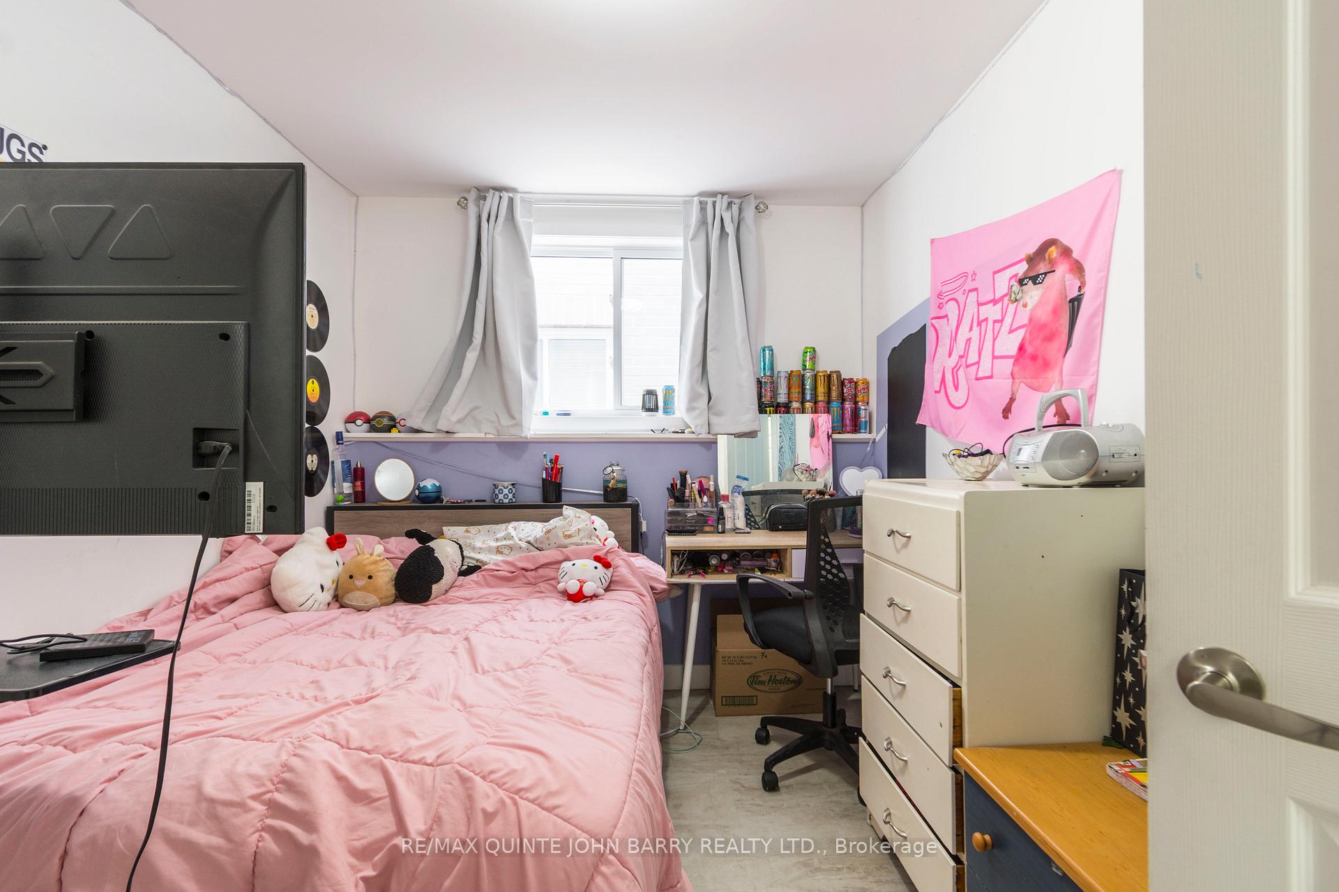 Photo 35 of 103 Dewal Place, Belleville, Belleville Ward — HOMEH