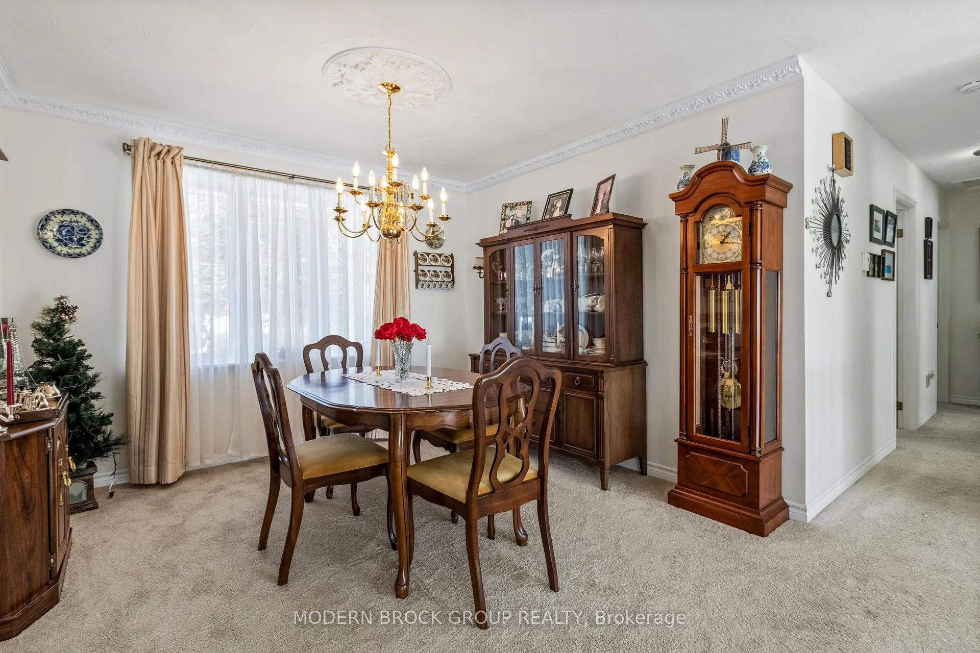 Photo 5 of 24 Bernard Crescent, Augusta, Augusta Twp — HOMEH