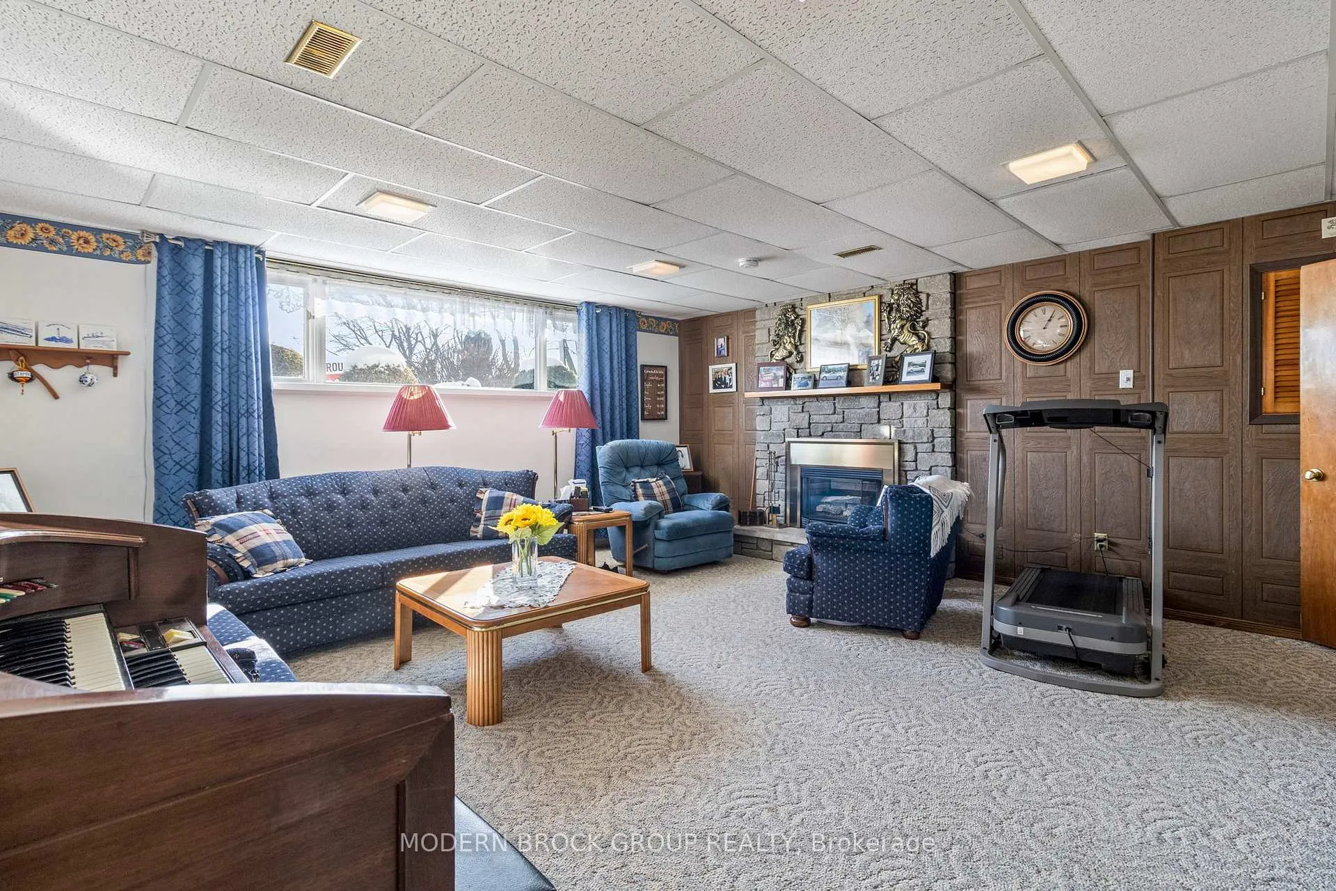Photo 22 of 24 Bernard Crescent, Augusta, Augusta Twp — HOMEH