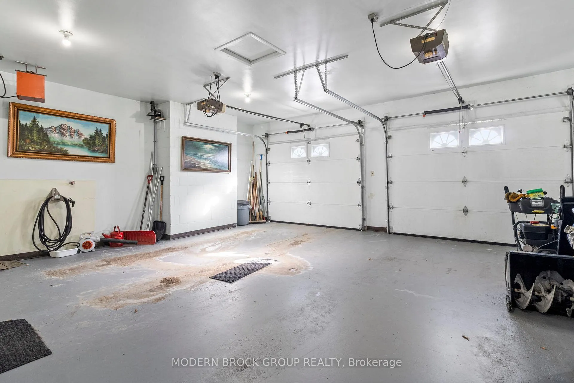 Photo 32 of 24 Bernard Crescent, Augusta, Augusta Twp — HOMEH