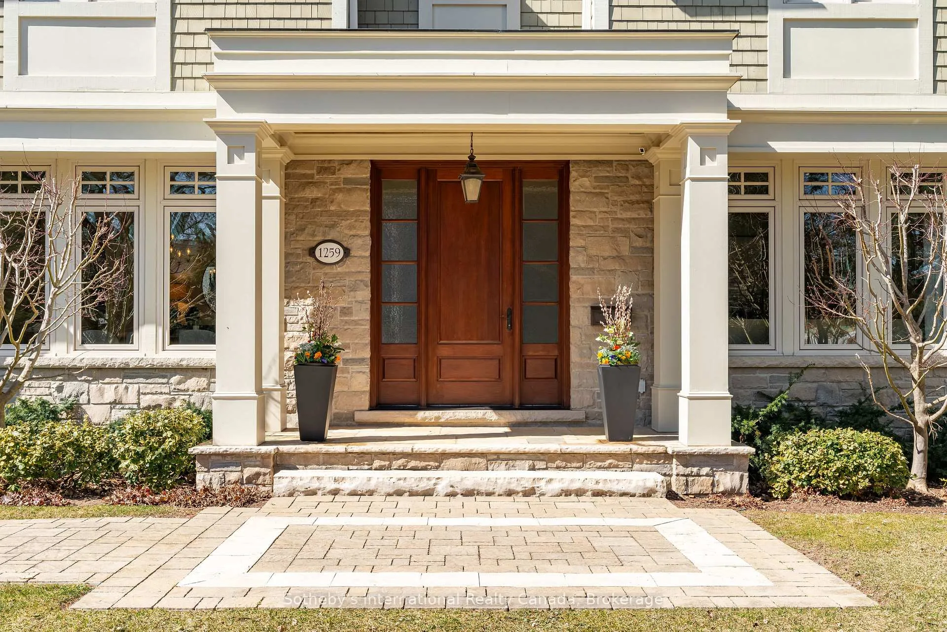 Photo 4 of 1259 Sprucelea Drive, Oakville, Morrison — HOMEH