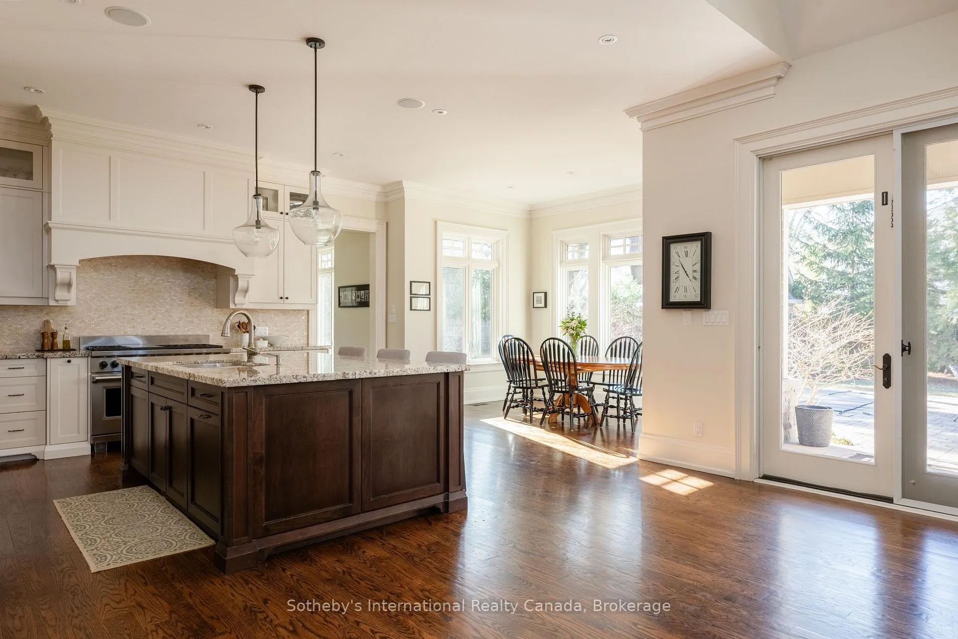 Photo 13 of 1259 Sprucelea Drive, Oakville, Morrison — HOMEH