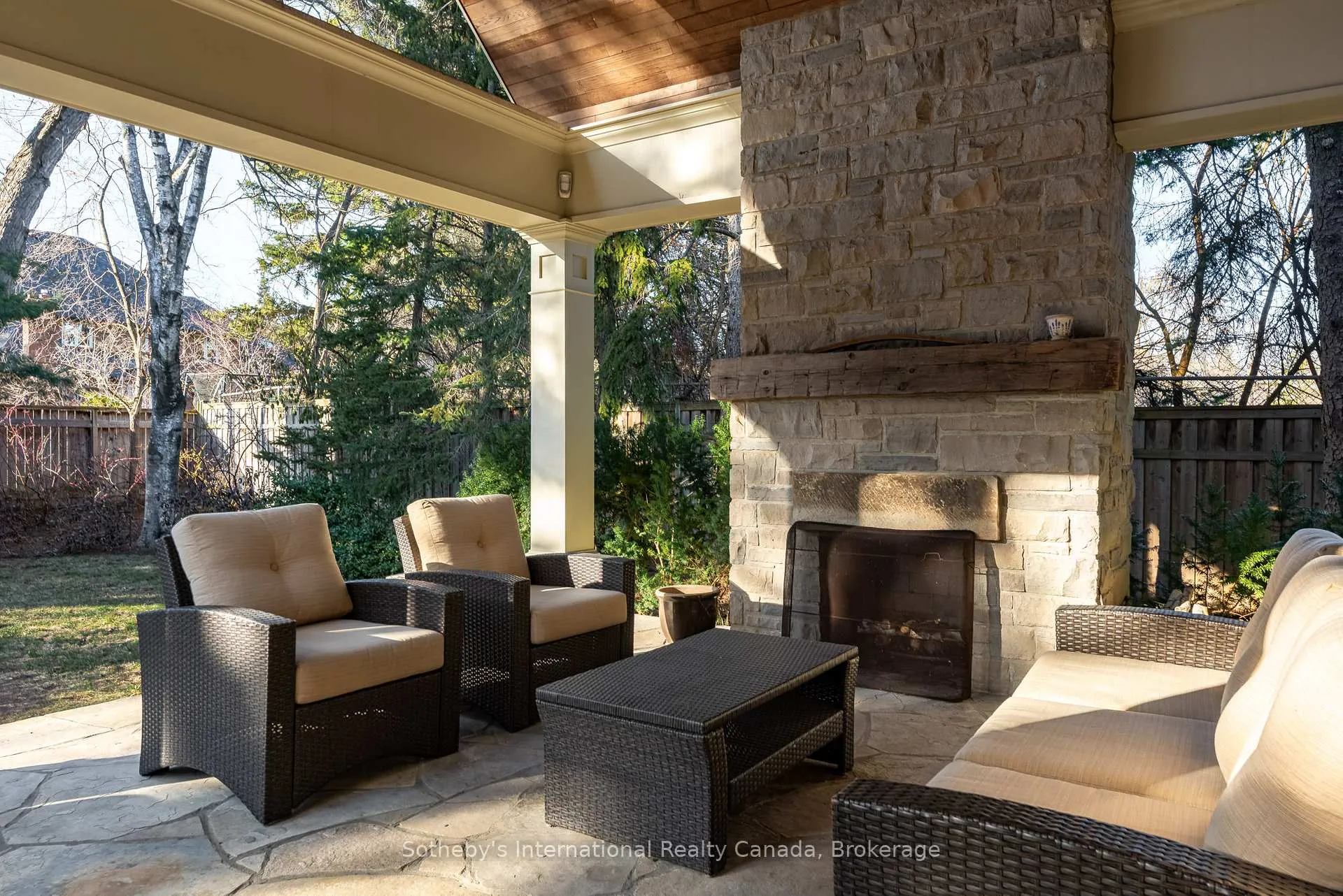 Photo 42 of 1259 Sprucelea Drive, Oakville, Morrison — HOMEH