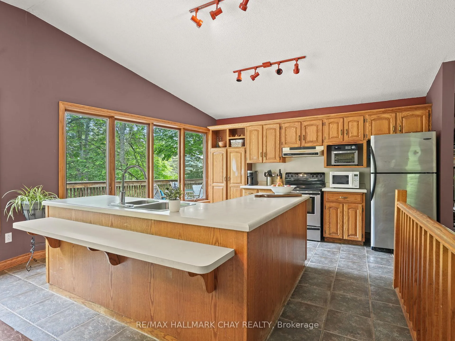 Photo 12 of 6 Mountainview Road, Mulmur, Rural Mulmur — HOMEH