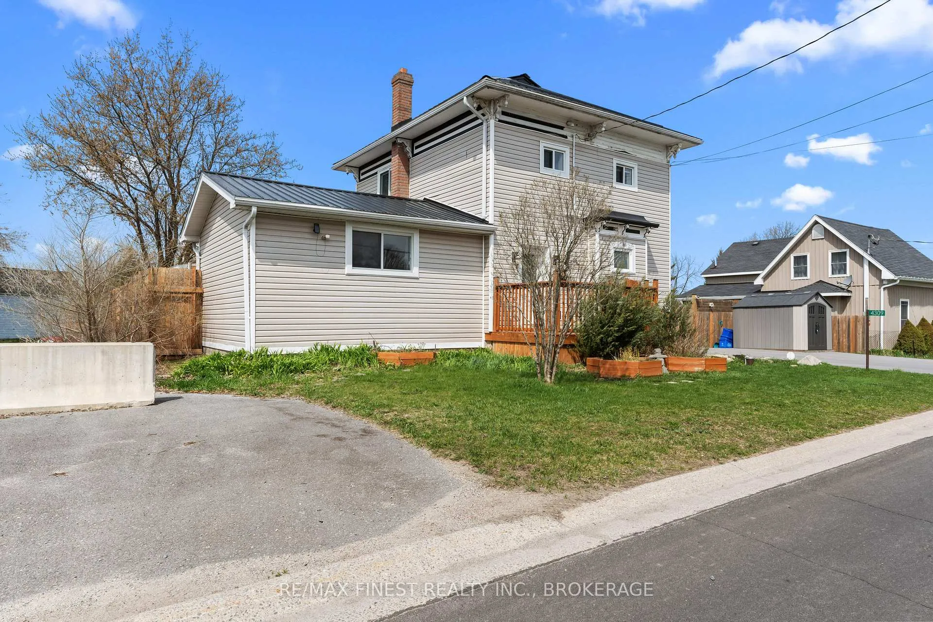 Photo 5 of 4309 Kingston Road, Frontenac, Frontenac South — HOMEH