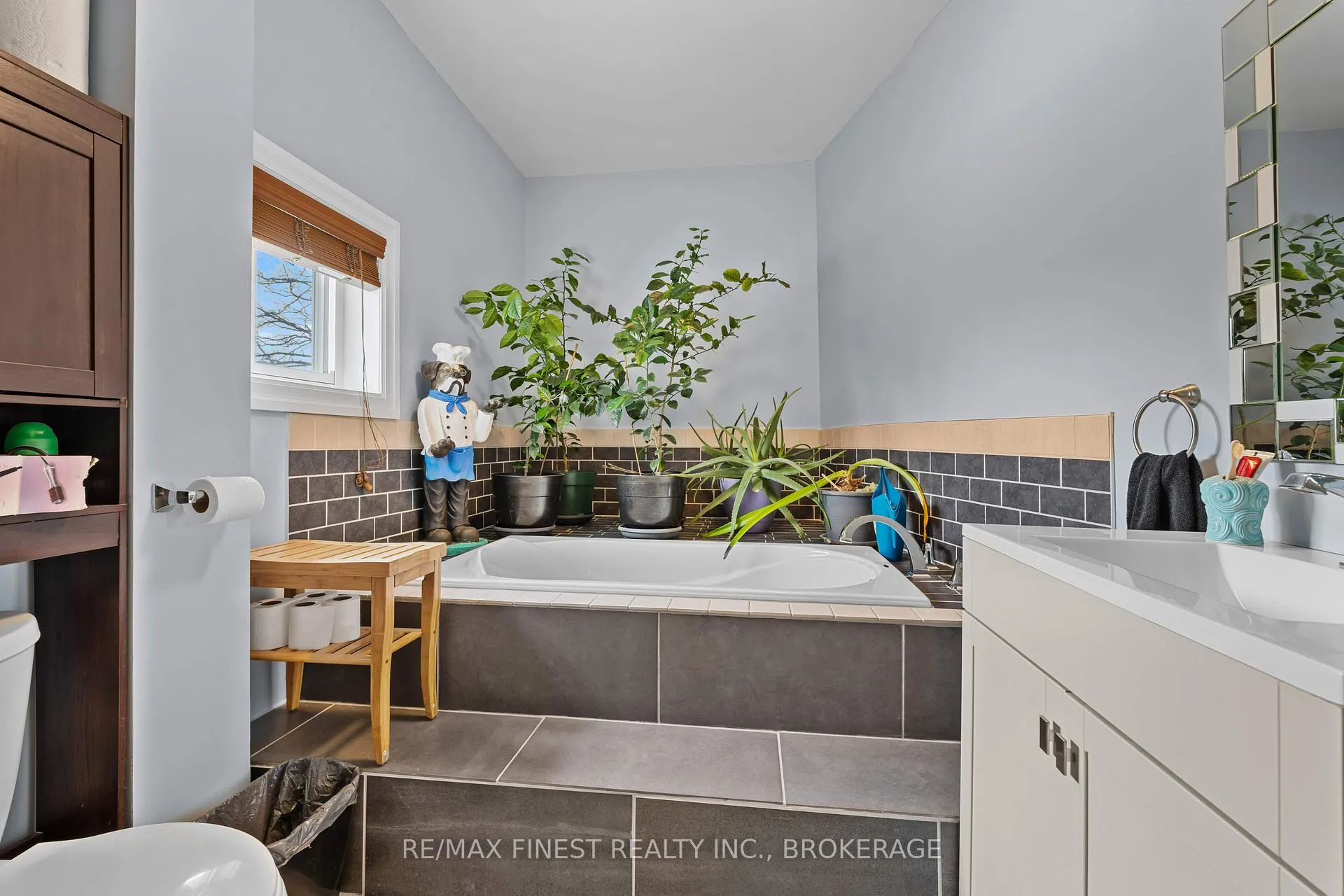 Photo 25 of 4309 Kingston Road, Frontenac, Frontenac South — HOMEH