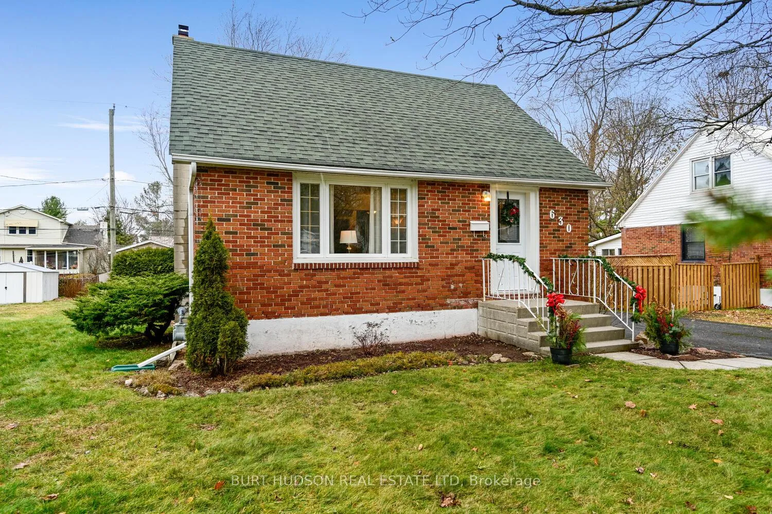 Photo 3 of 630 Hillside Drive, Gananoque — HOMEH