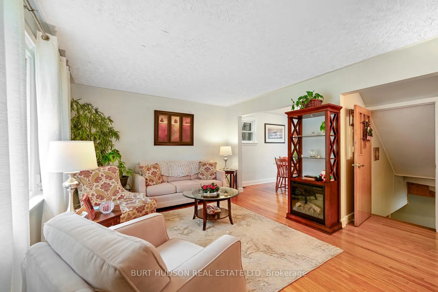 Photo 6 of 630 Hillside Drive, Gananoque — HOMEH