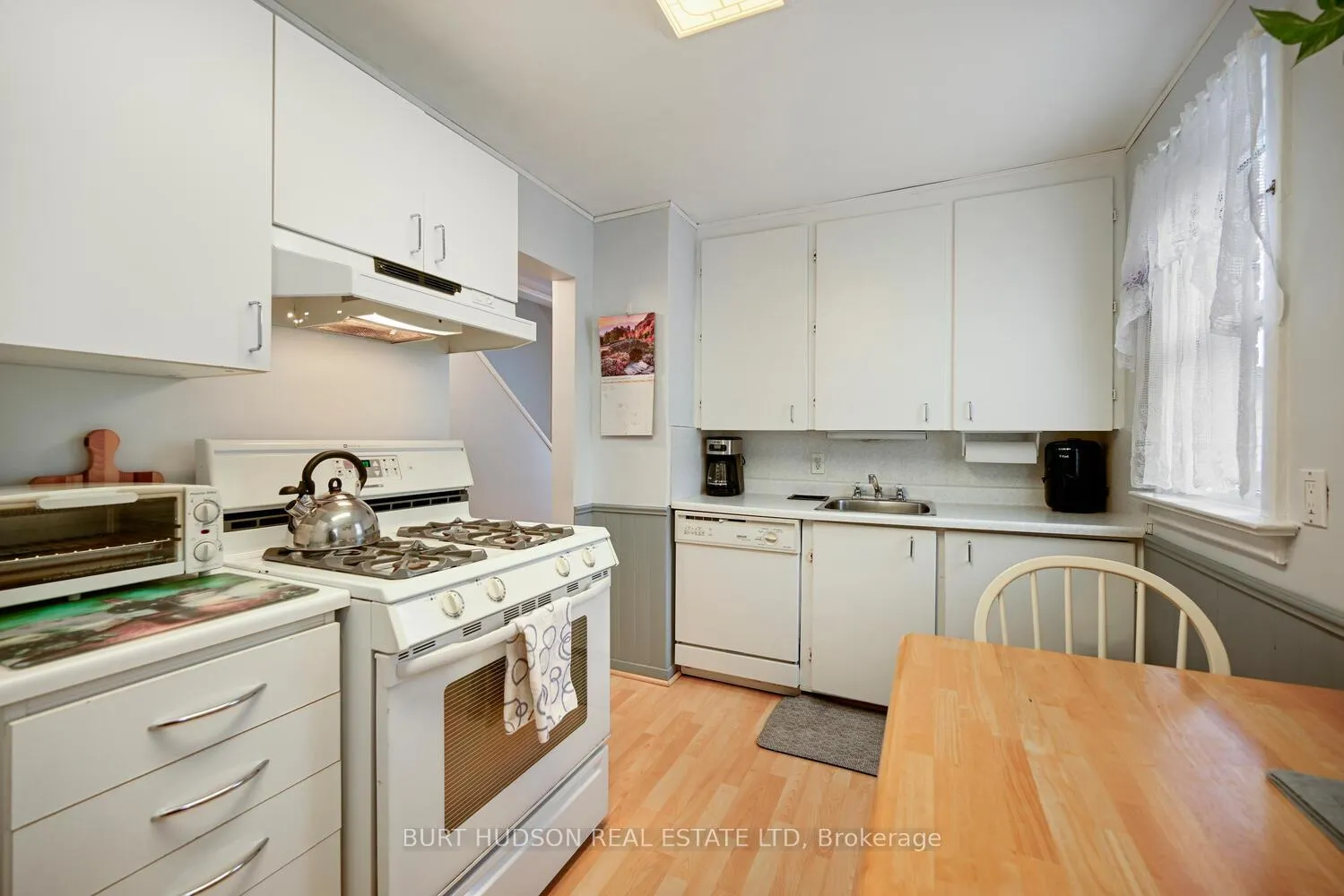 Photo 13 of 630 Hillside Drive, Gananoque — HOMEH
