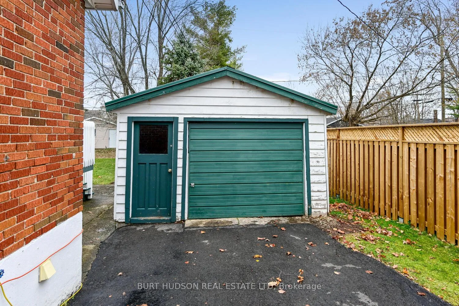 Photo 33 of 630 Hillside Drive, Gananoque — HOMEH