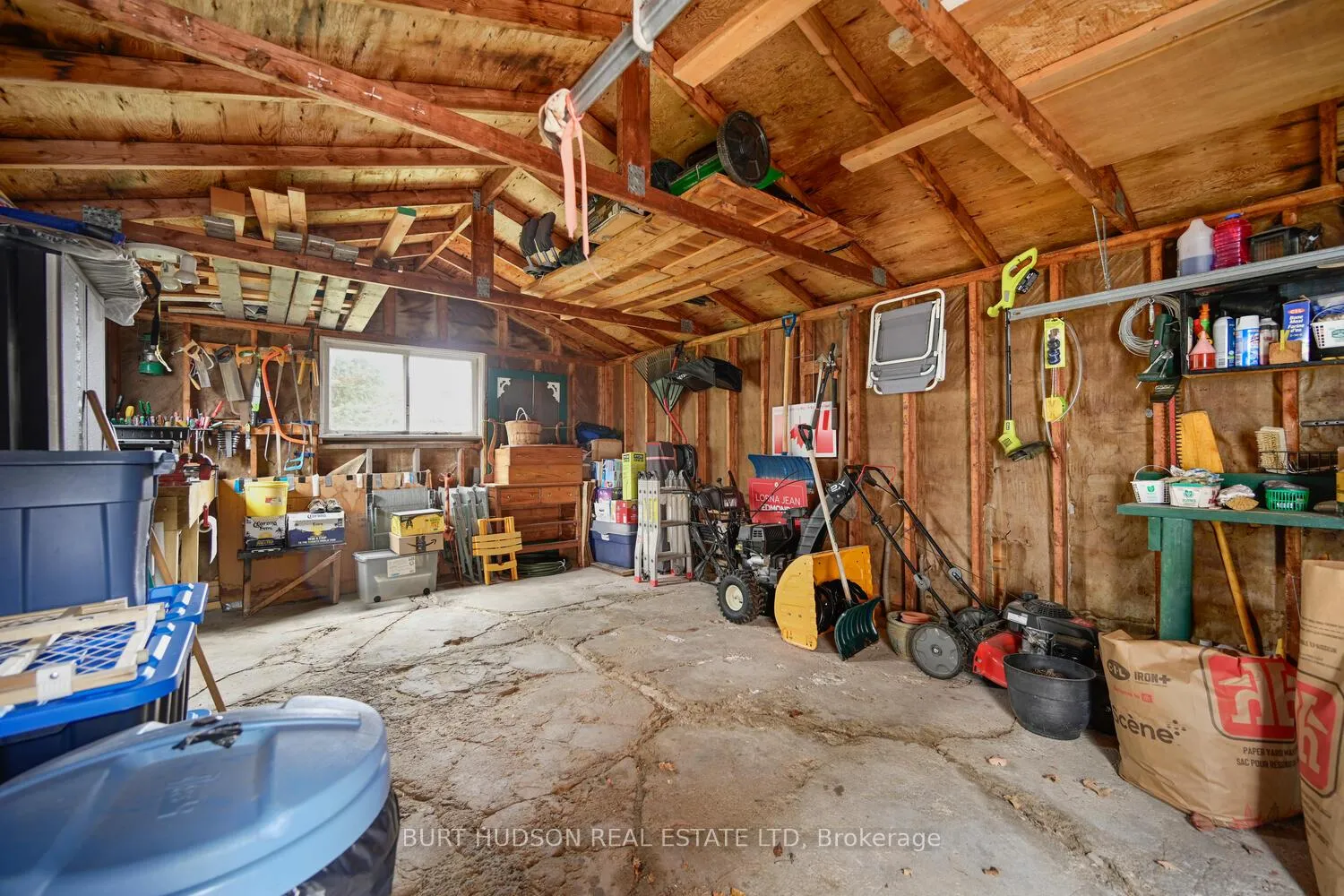 Photo 34 of 630 Hillside Drive, Gananoque — HOMEH