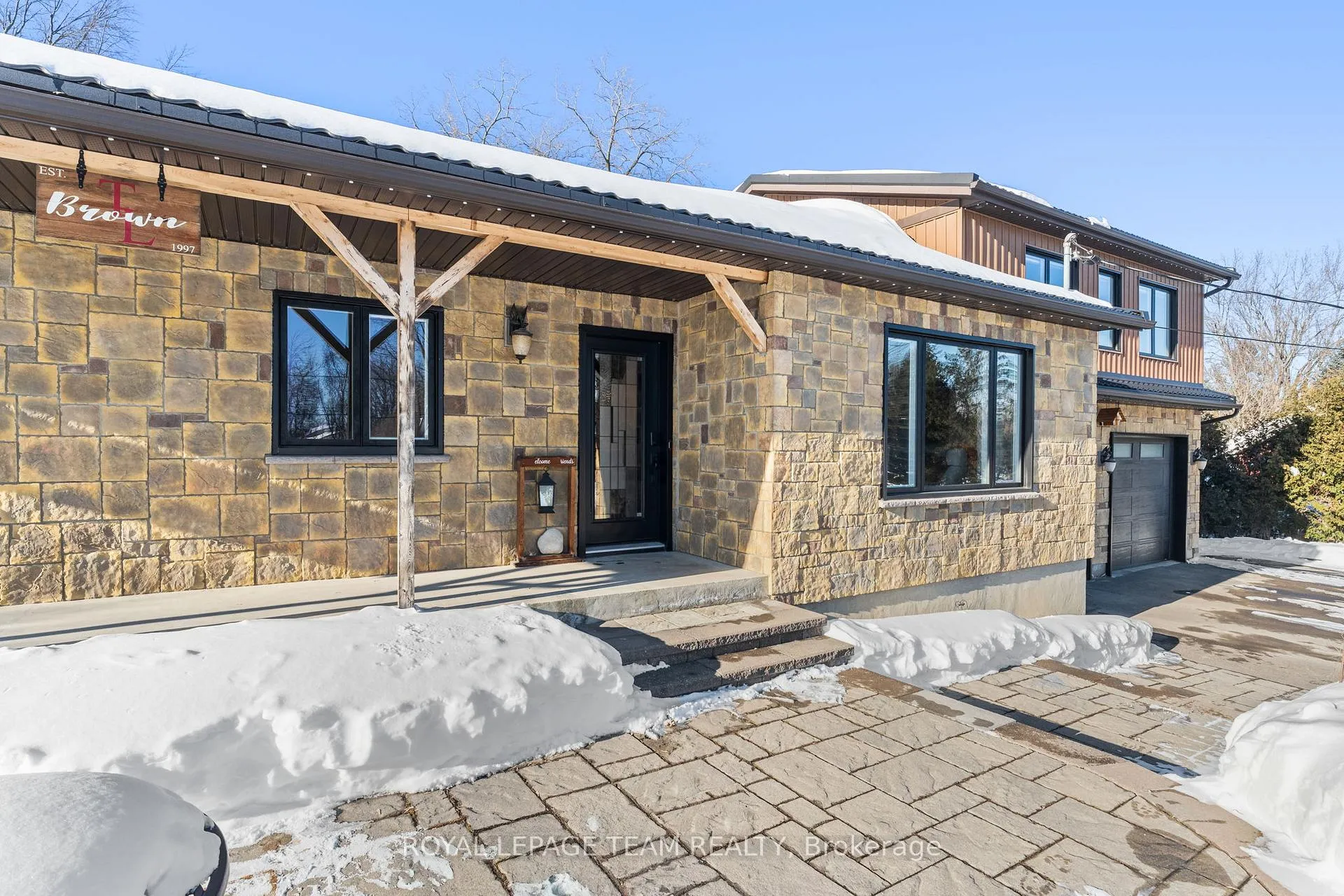 Photo 3 of 1501 Mayrene Crescent, Ottawa, Greely — HOMEH