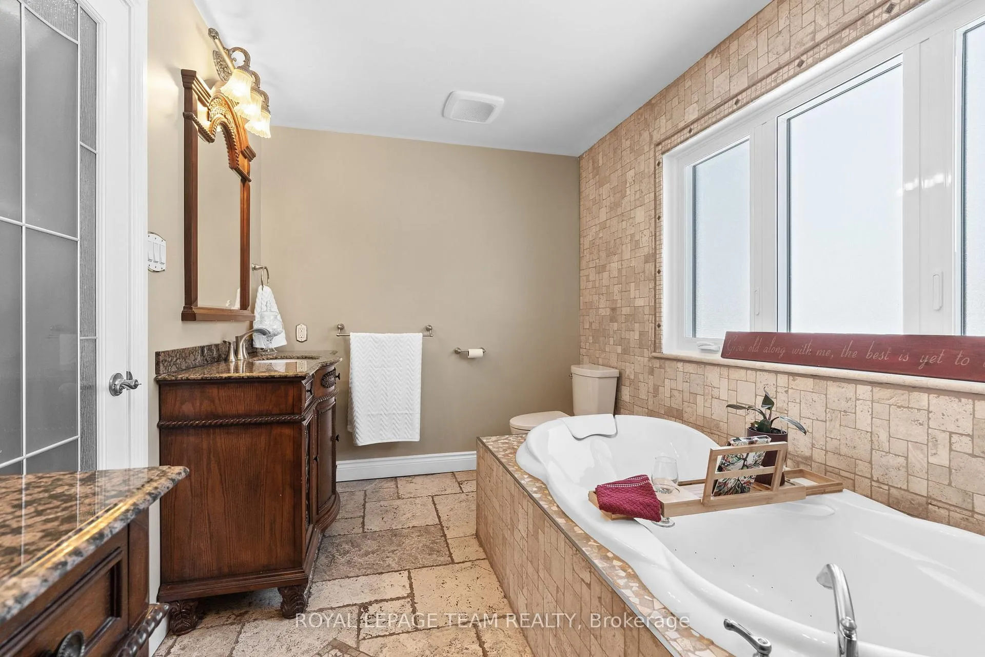 Photo 28 of 1501 Mayrene Crescent, Ottawa, Greely — HOMEH