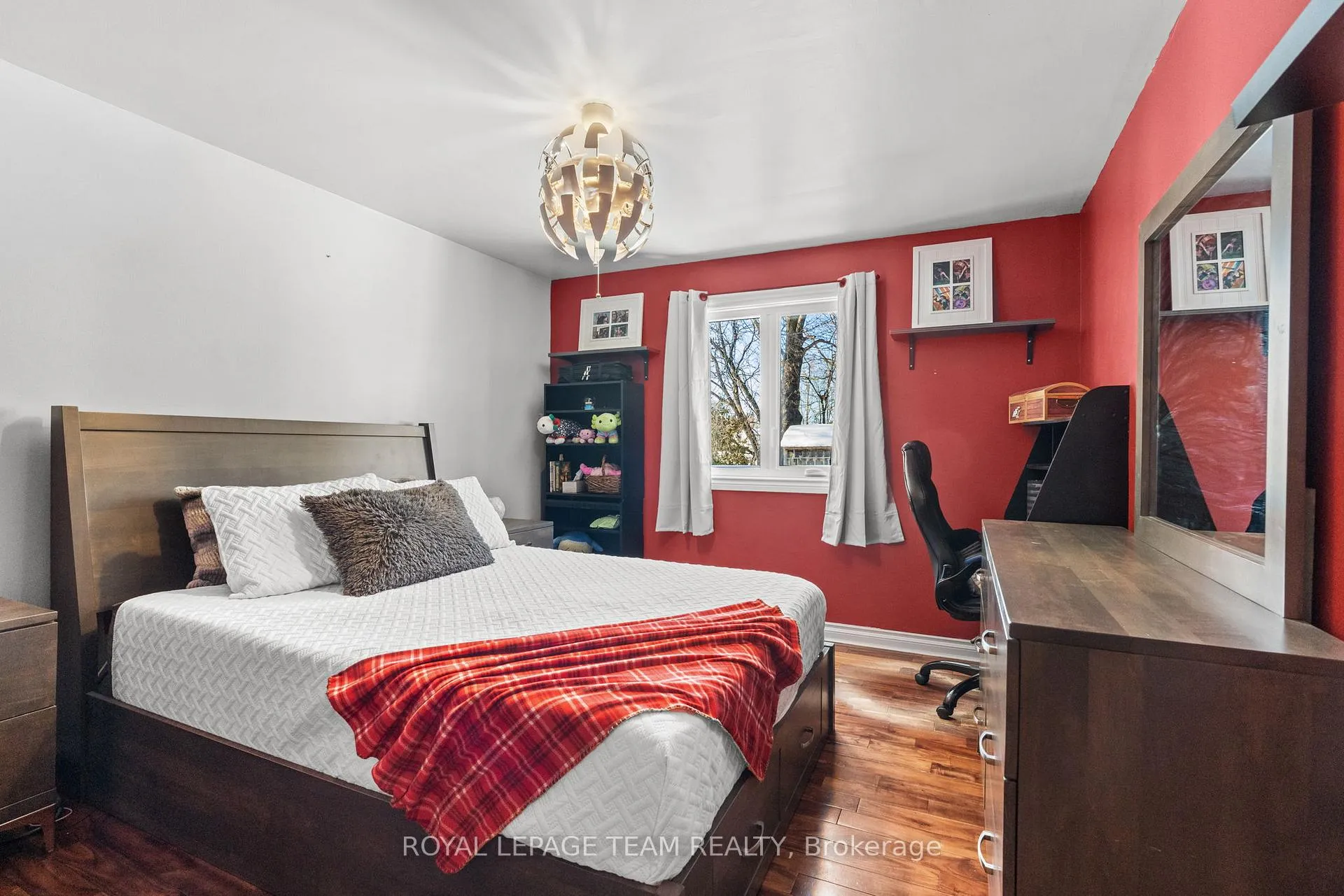 Photo 33 of 1501 Mayrene Crescent, Ottawa, Greely — HOMEH