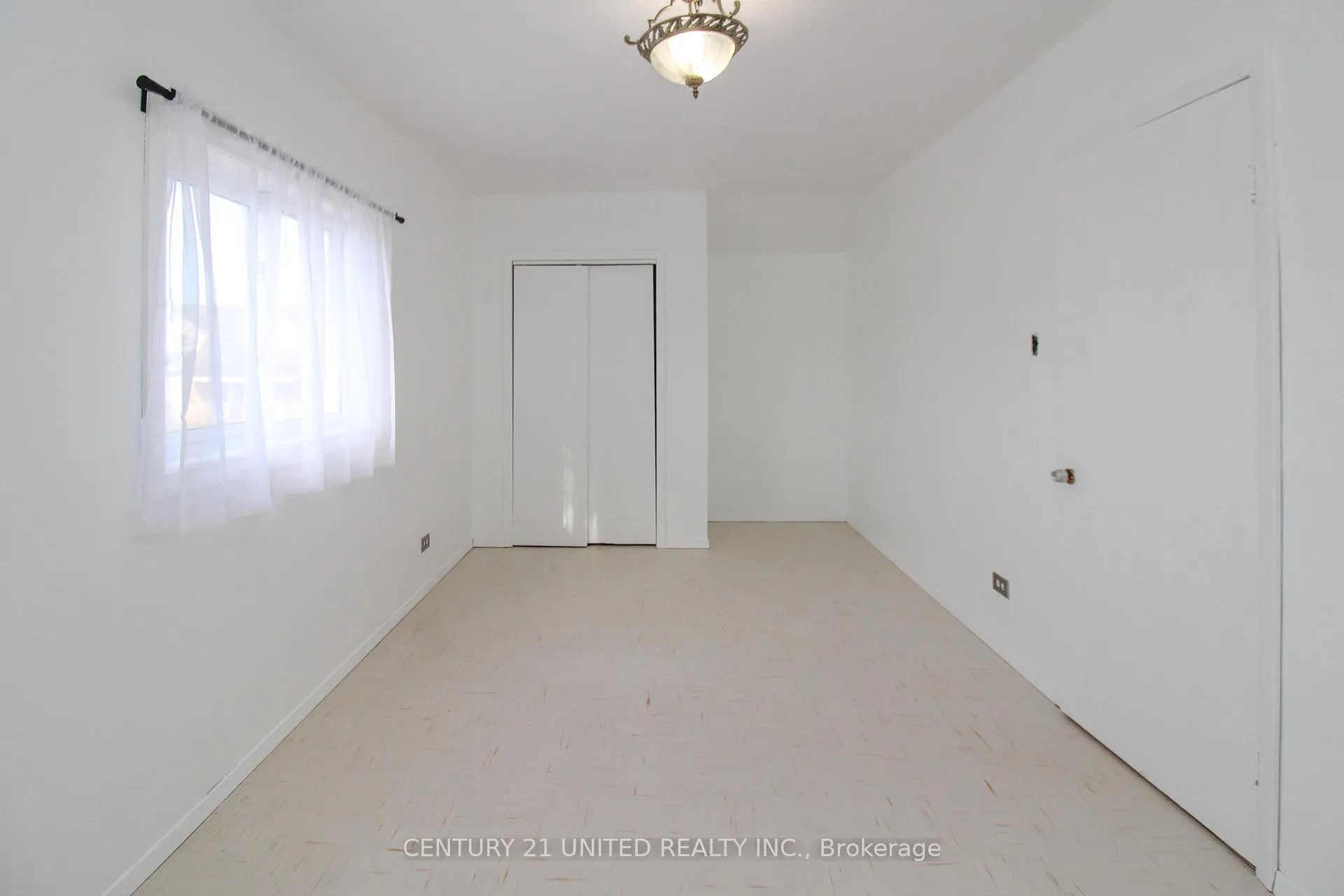Photo 21 of 677 Orpington Road, Peterborough, Otonabee Ward 1 — HOMEH
